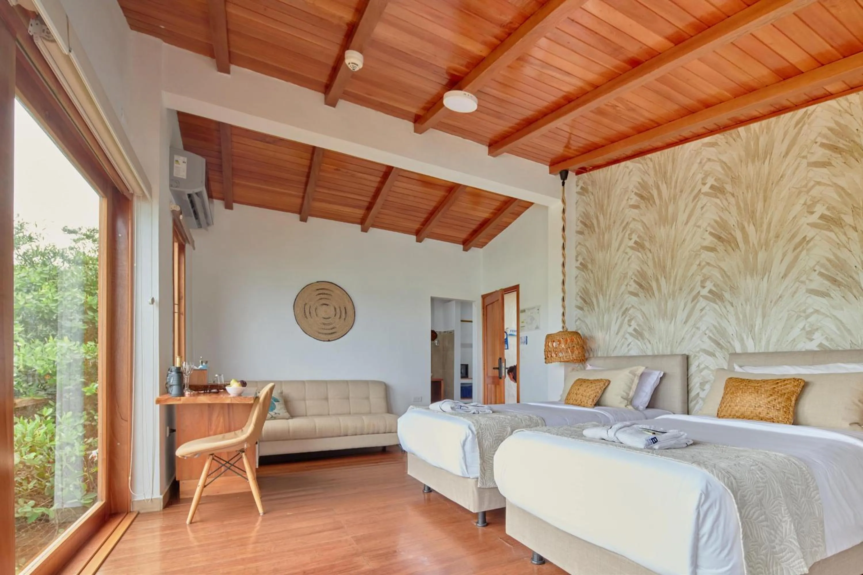 Bedroom, Bed in Blu Galapagos Sustainable Waterfront Lodge