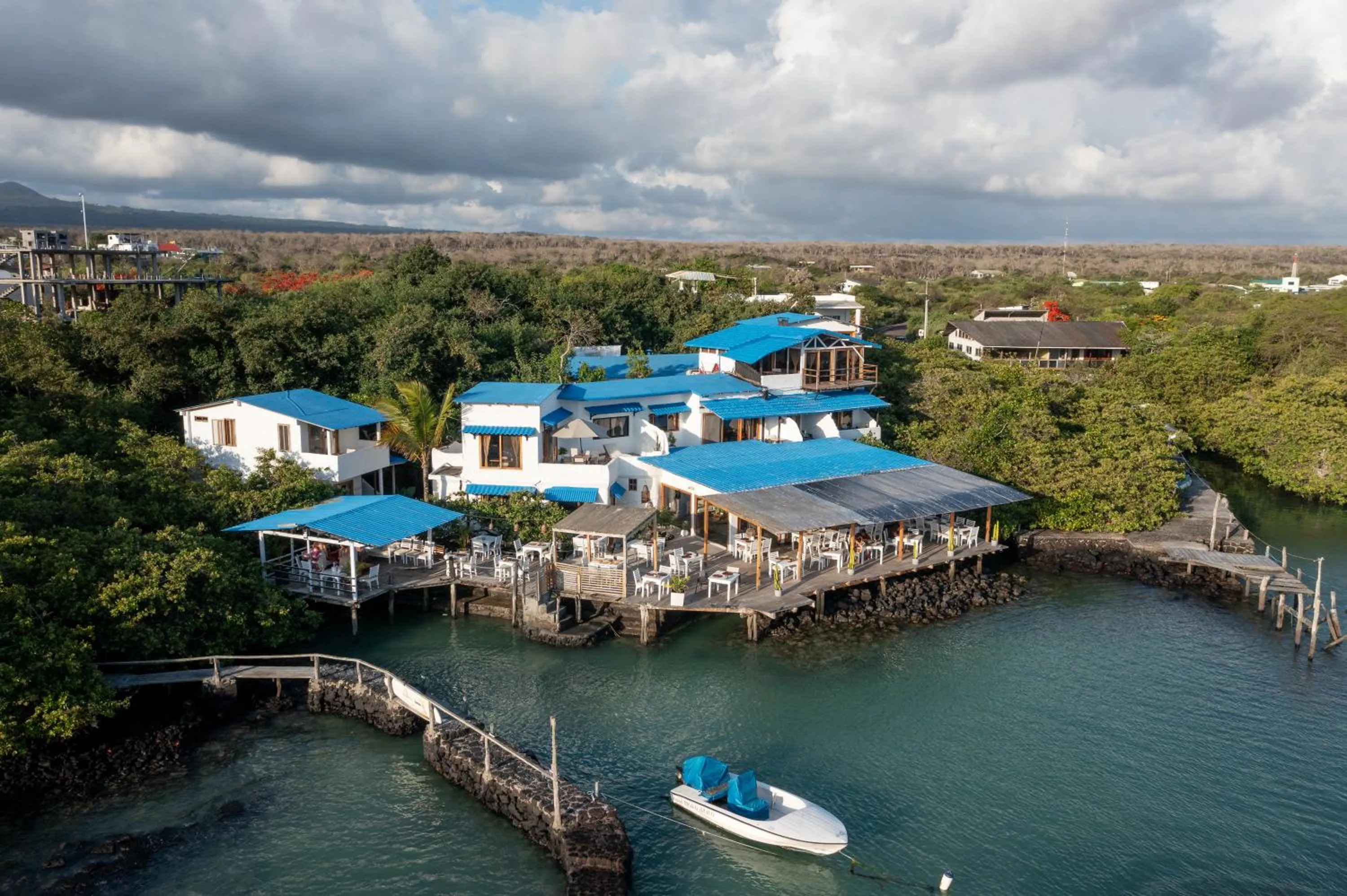 Property building in Blu Galapagos Sustainable Waterfront Lodge