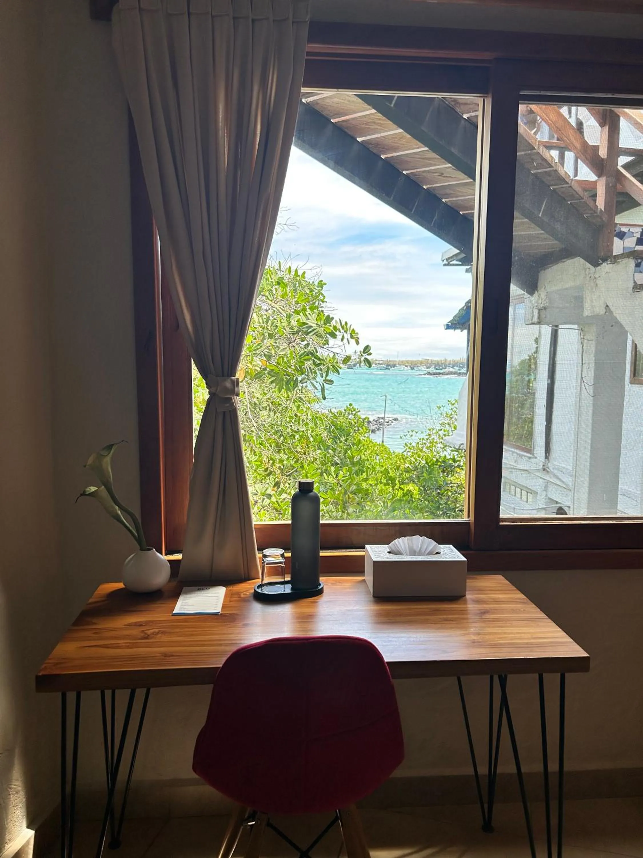 Sea view in Blu Galapagos Sustainable Waterfront Lodge