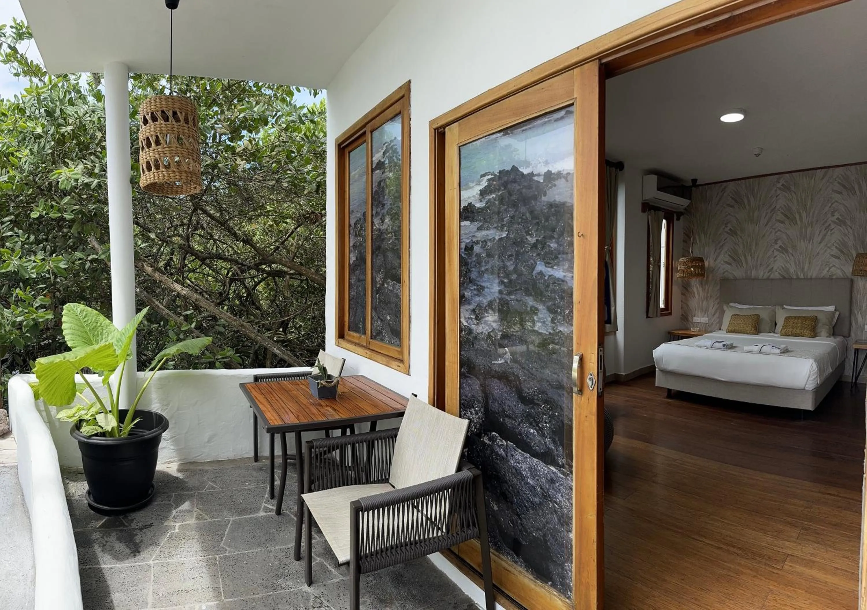 Balcony/Terrace, Bed in Blu Galapagos Sustainable Waterfront Lodge