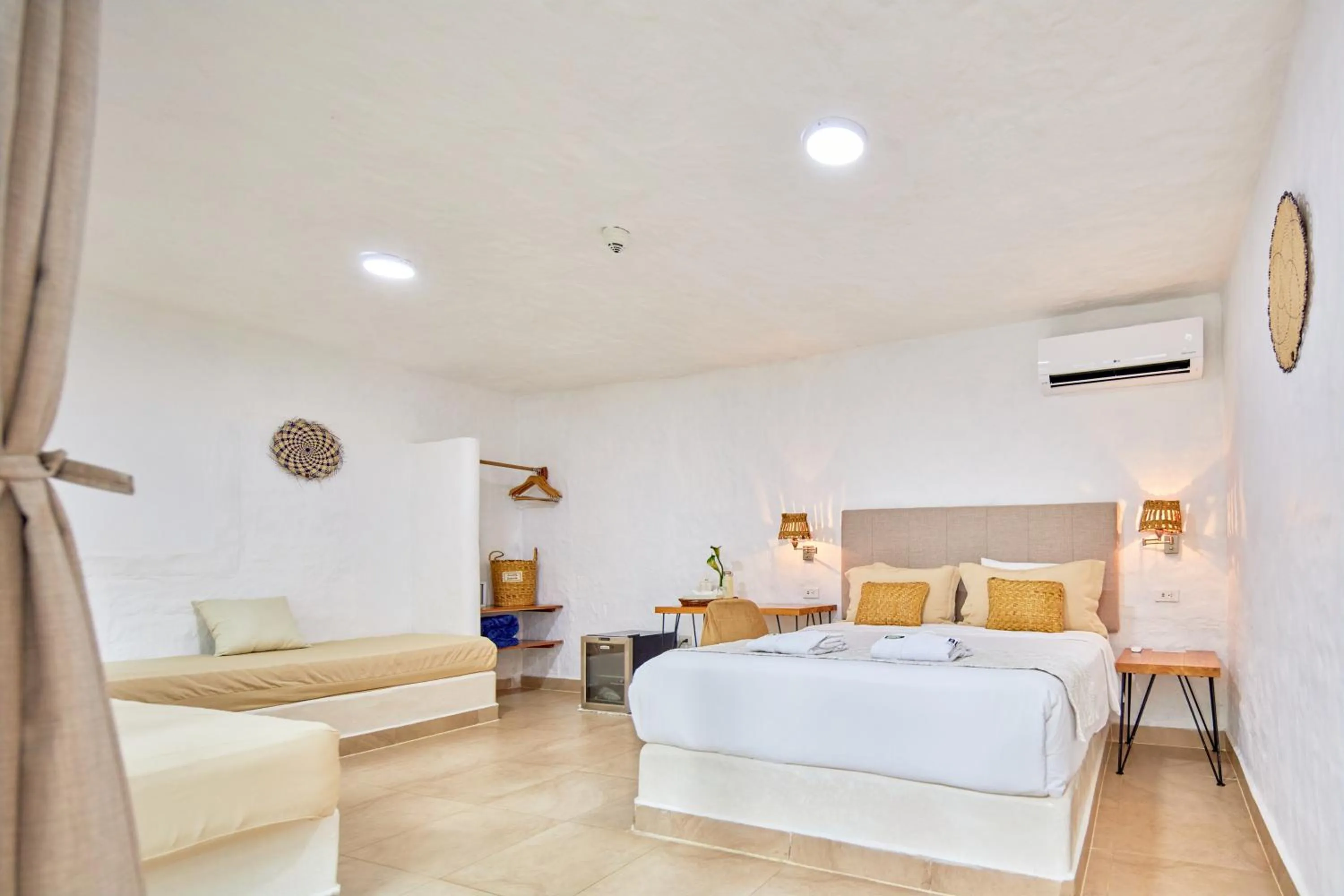 Bedroom, Bed in Blu Galapagos Sustainable Waterfront Lodge