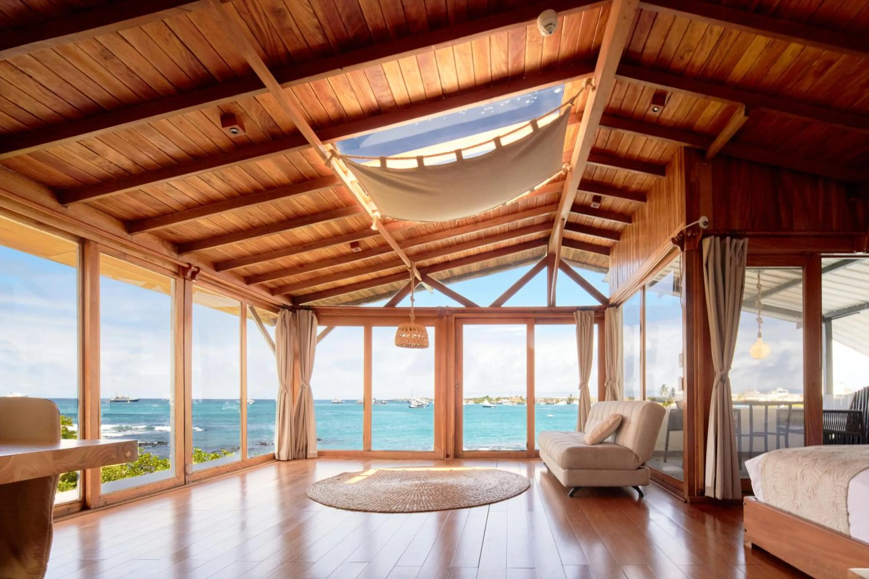 Bedroom, Bed in Blu Galapagos Sustainable Waterfront Lodge