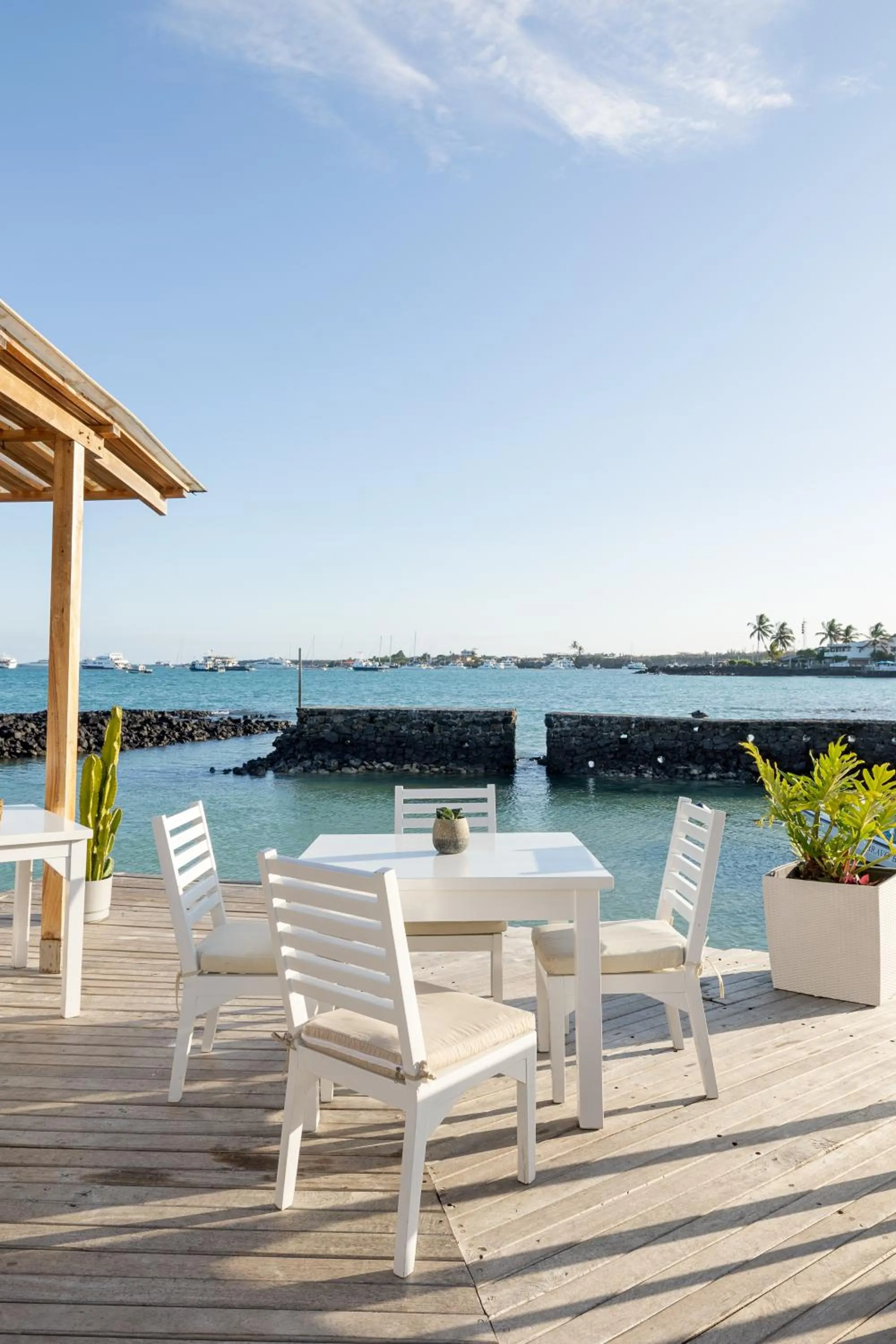 Property building in Blu Galapagos Sustainable Waterfront Lodge