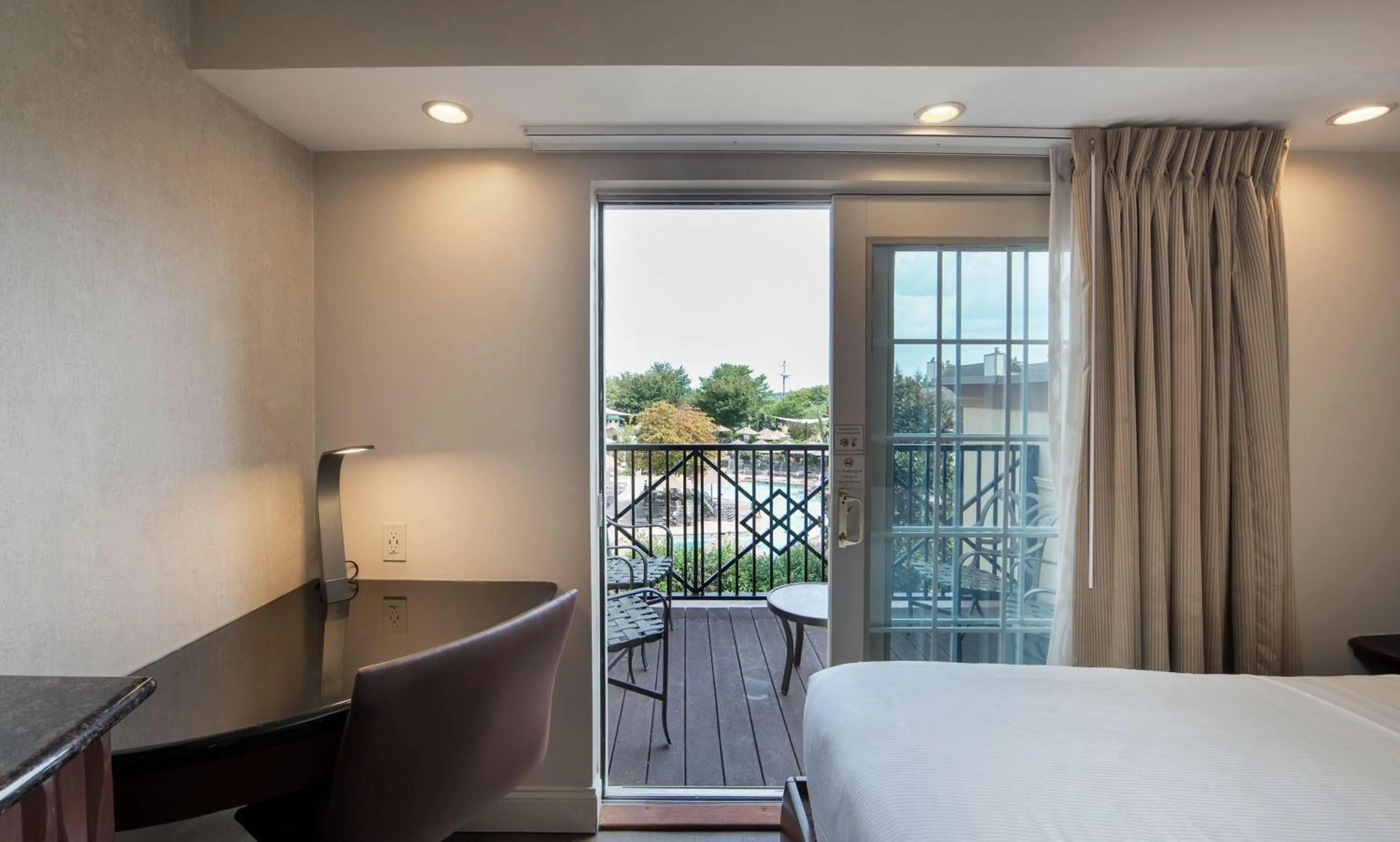 View (from property/room), Bed in Eden Resort and Suites, BW Premier Collection