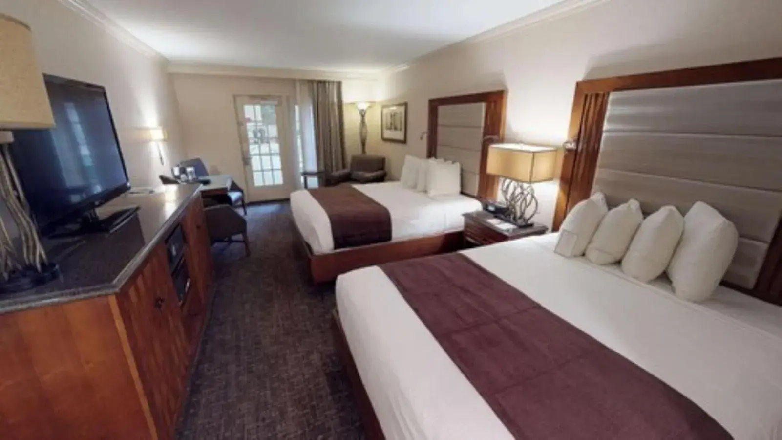 Bed in Eden Resort and Suites, BW Premier Collection Bed in Eden Resort and Suites, BW Premier Collection