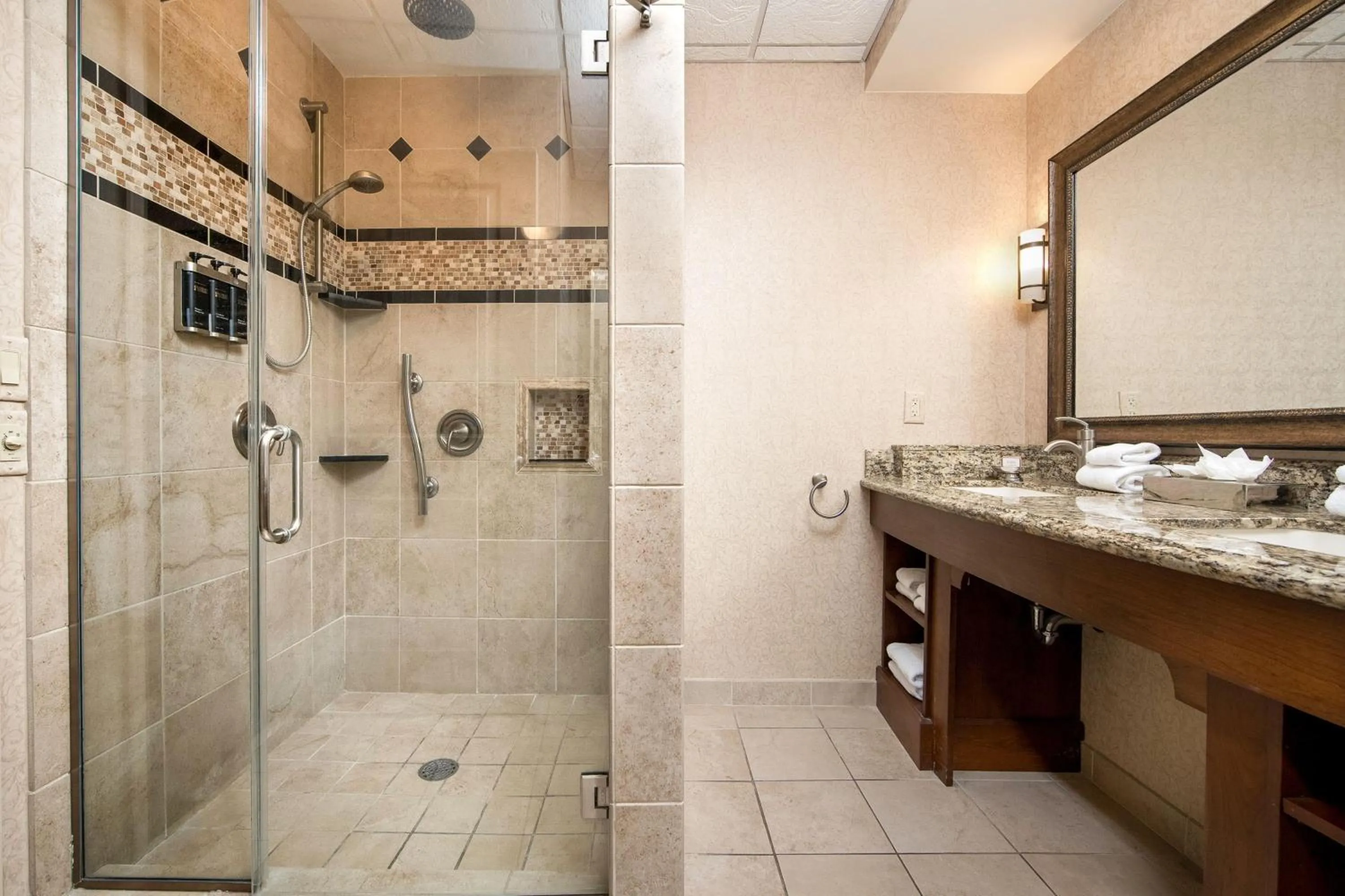 Bathroom in Eden Resort and Suites, BW Premier Collection