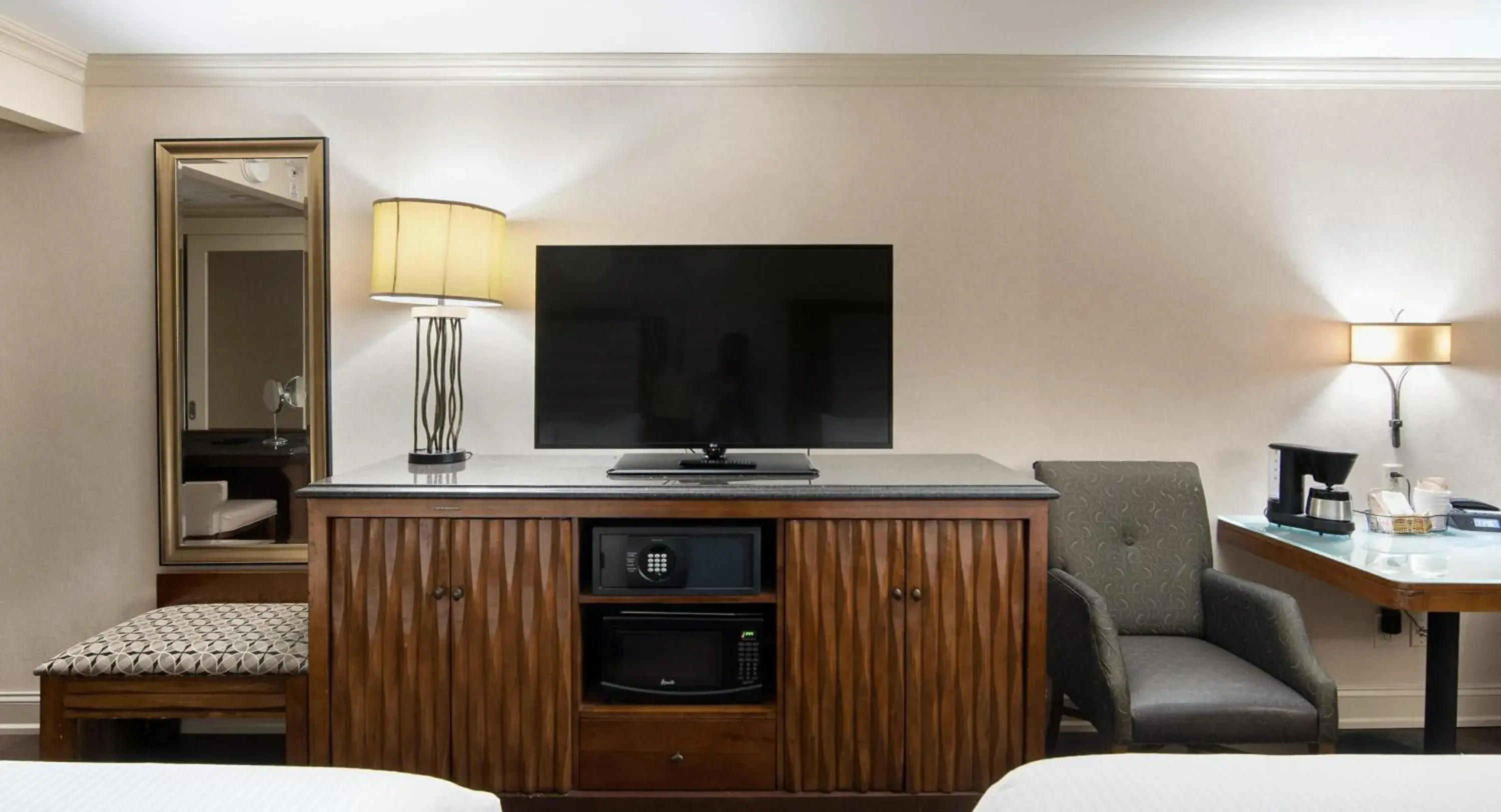 Bedroom in Eden Resort and Suites, BW Premier Collection Bedroom in Eden Resort and Suites, BW Premier Collection