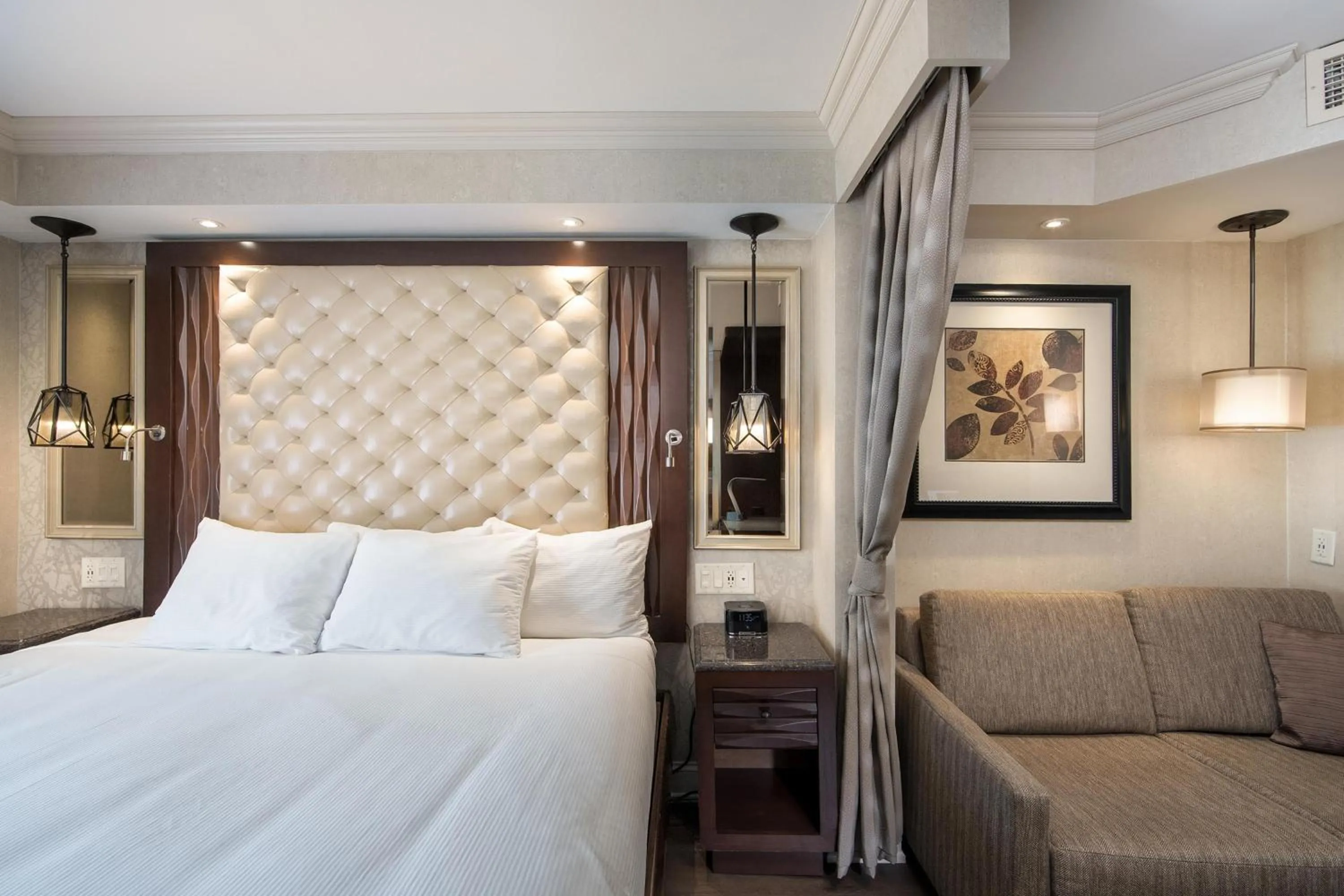 Bedroom, Bed in Eden Resort and Suites, BW Premier Collection