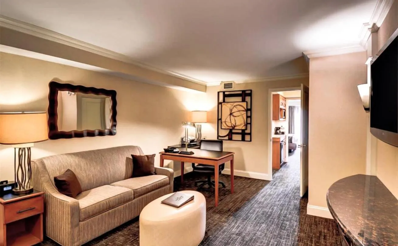 Living room in Eden Resort and Suites, BW Premier Collection