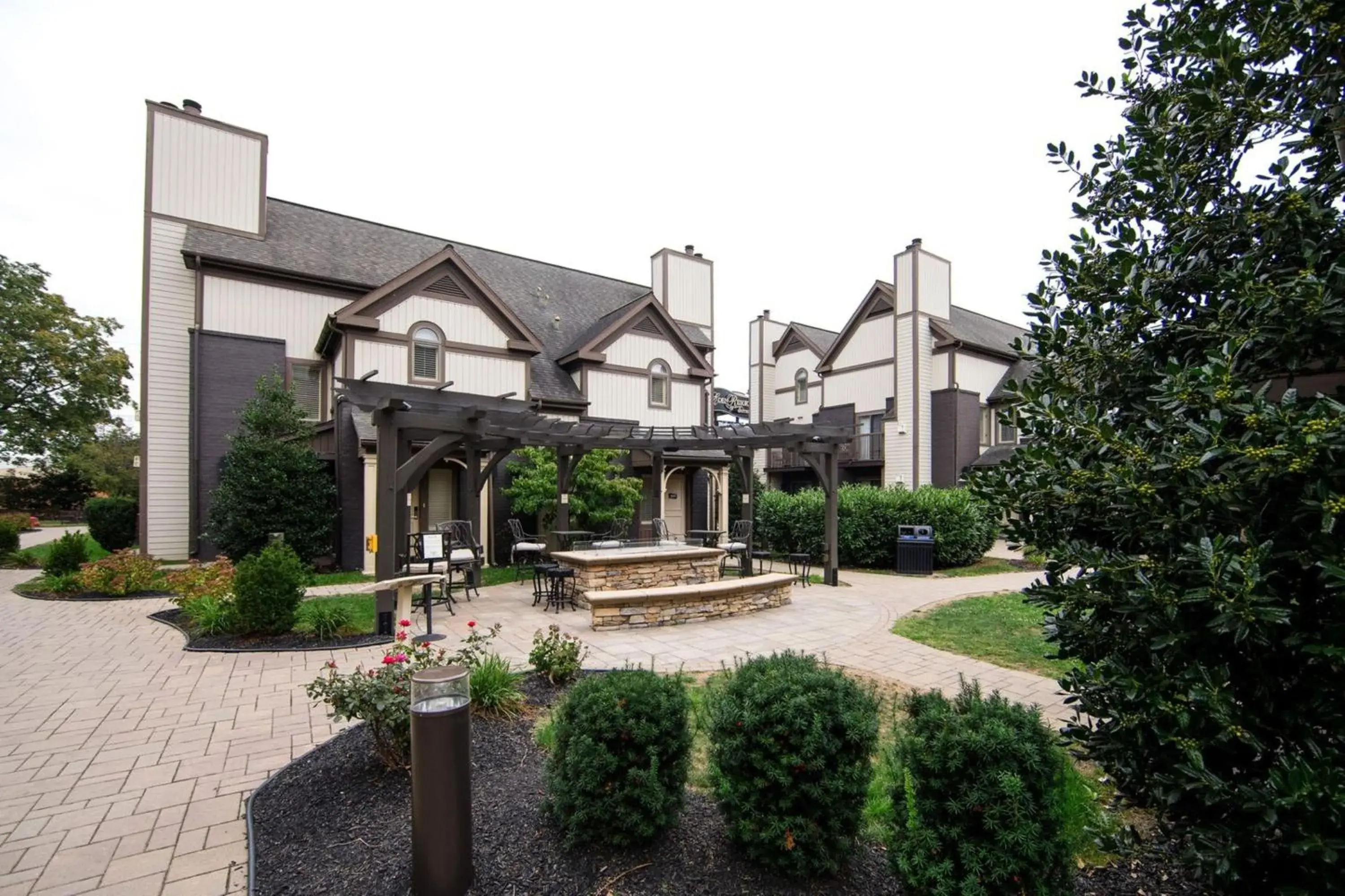 Property building in Eden Resort and Suites, BW Premier Collection Property building in Eden Resort and Suites, BW Premier Collection