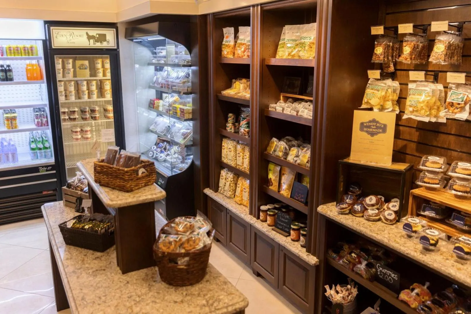 On-site shops in Eden Resort and Suites, BW Premier Collection