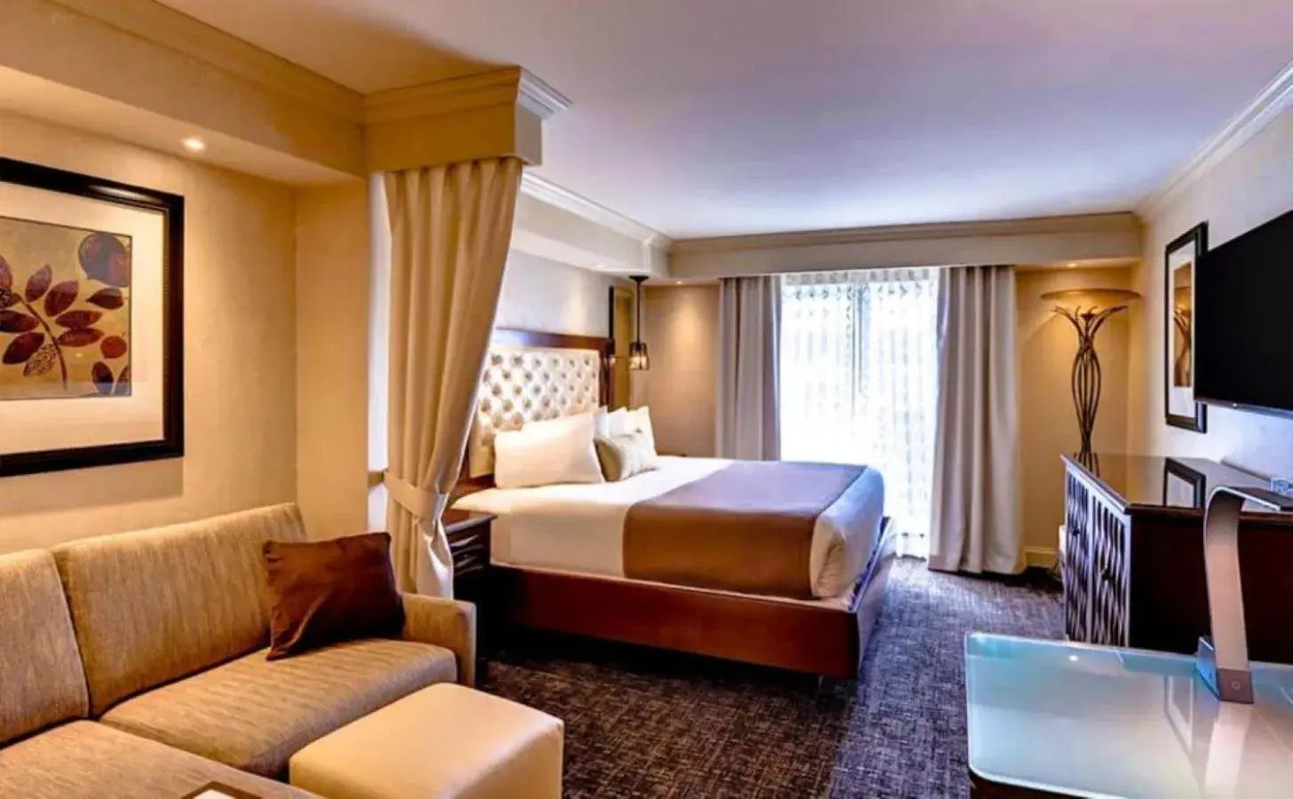 Bed in Eden Resort and Suites, BW Premier Collection Bed in Eden Resort and Suites, BW Premier Collection