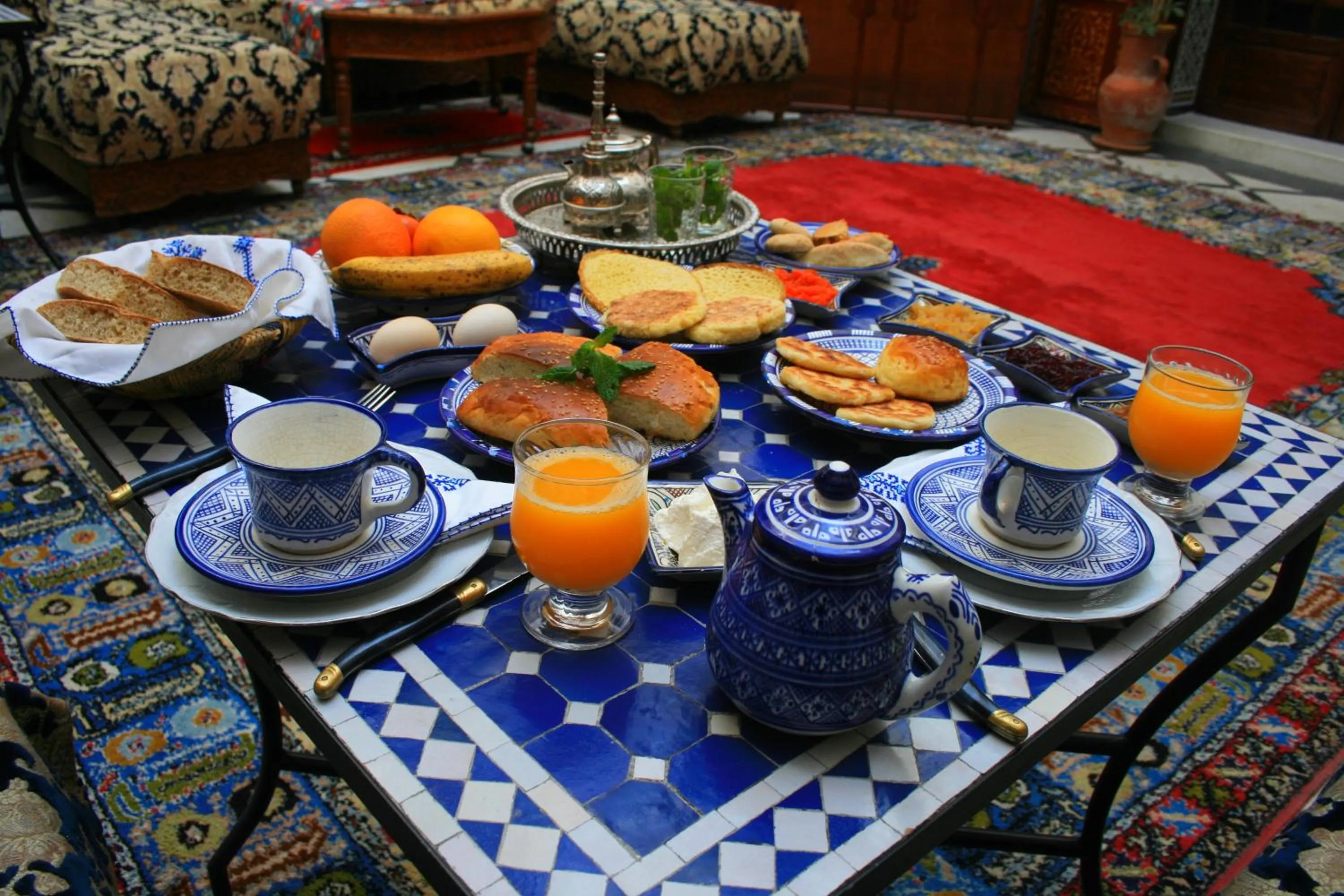 Restaurant/places to eat in Riad Lalla Fatima