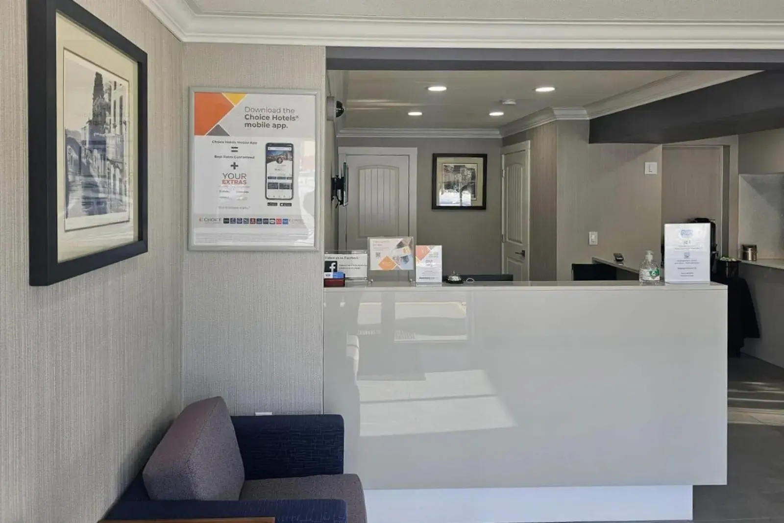 Lobby or reception in Rodeway Inn & Suites Lobby or reception in Rodeway Inn & Suites