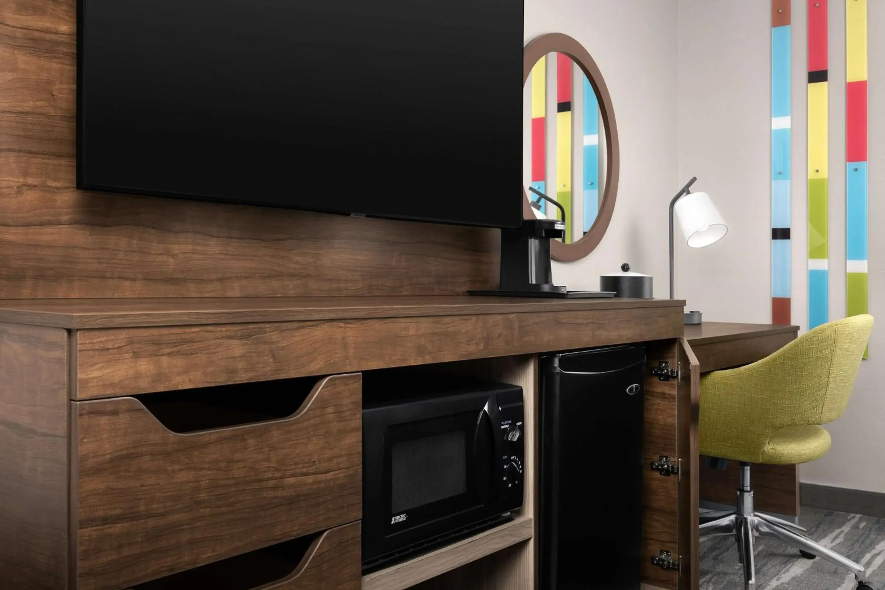 Bedroom in Hampton Inn & Suites Durham North I-85 Bedroom in Hampton Inn & Suites Durham North I-85