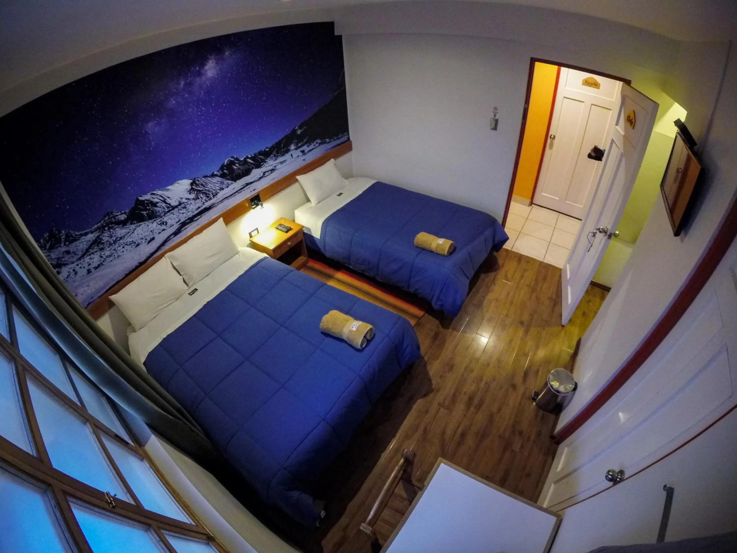 Photo of the whole room, Bed in Net House Cusco