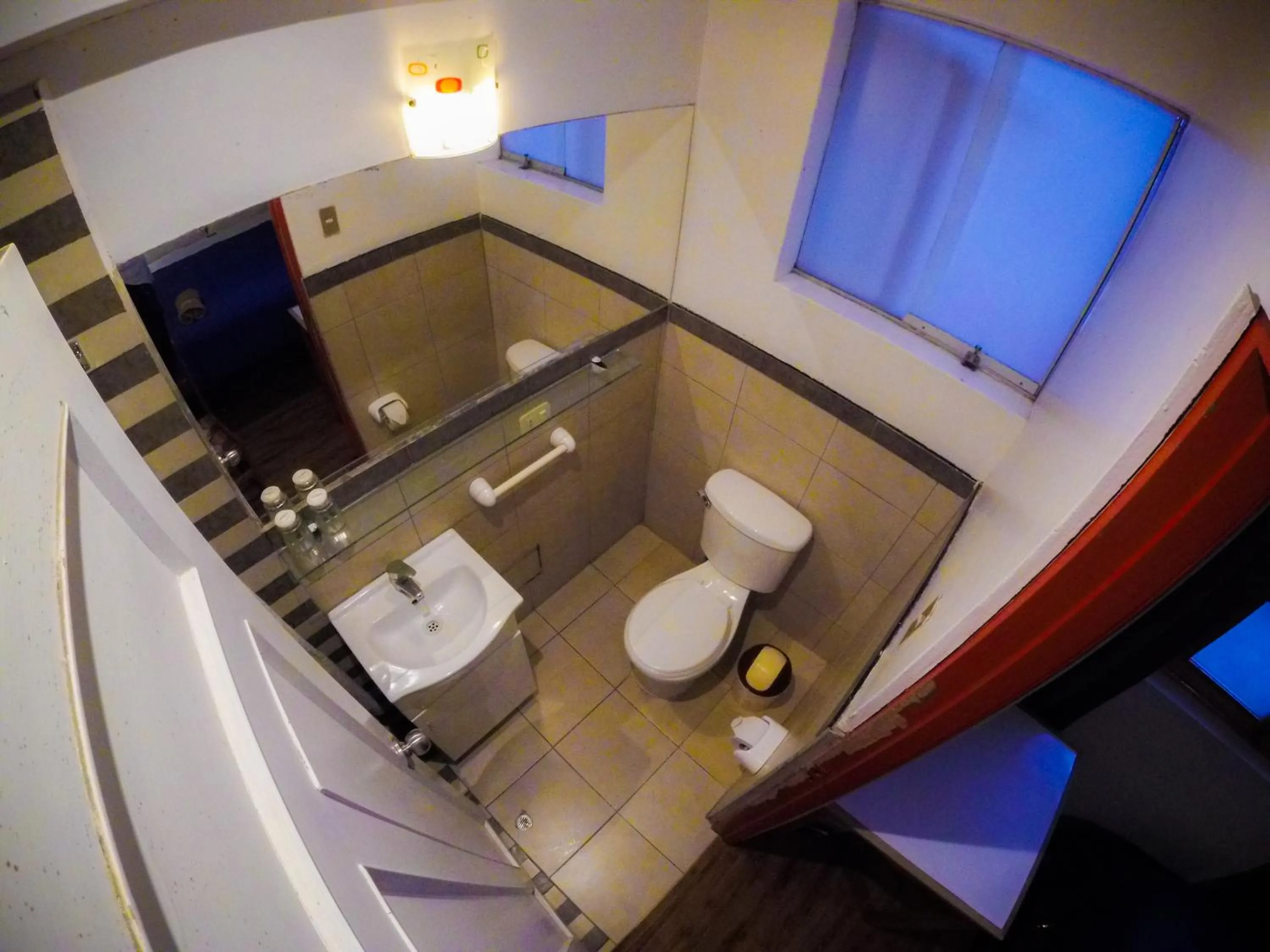 Toilet in Net House Cusco