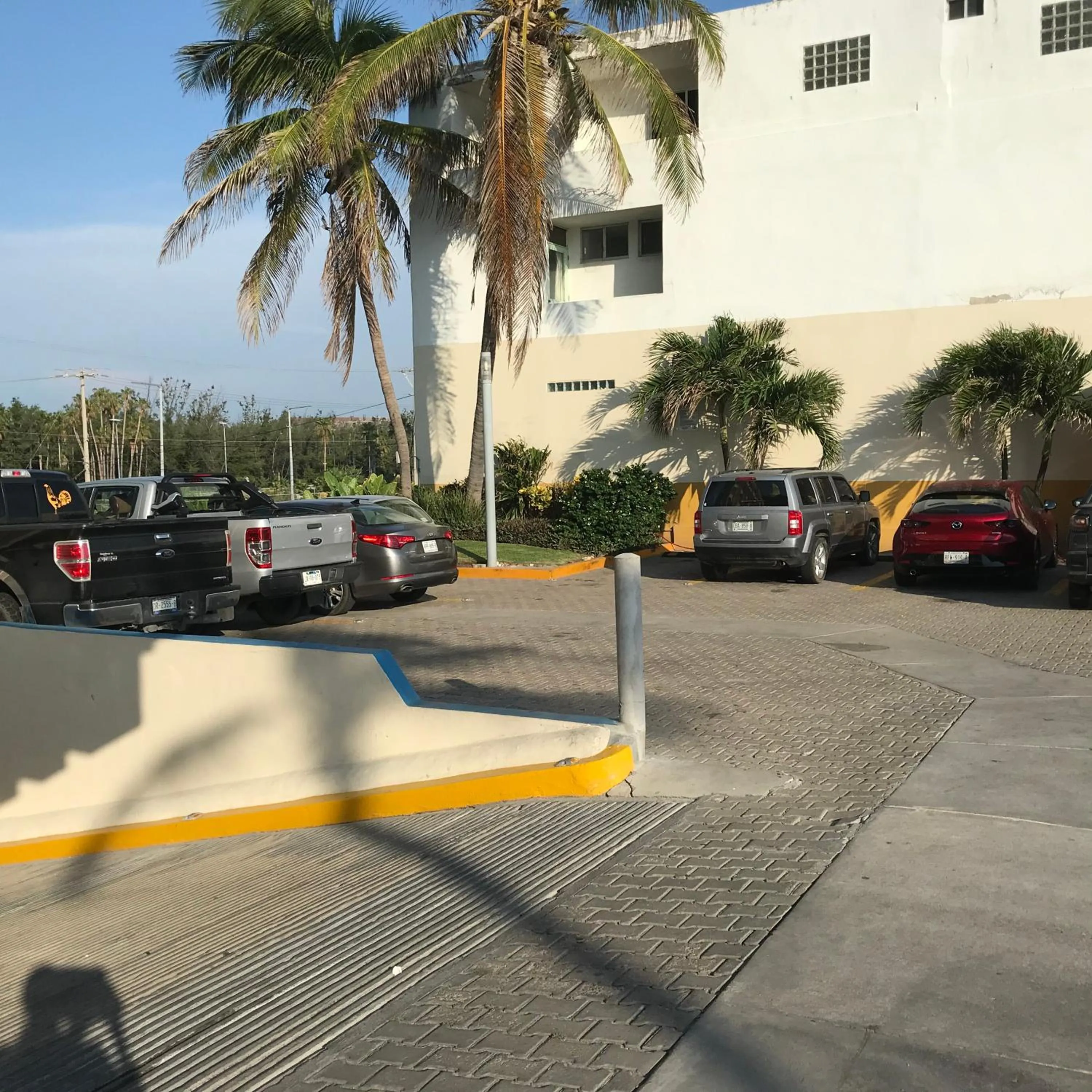 Parking in Olas Altas Inn Hotel & Spa