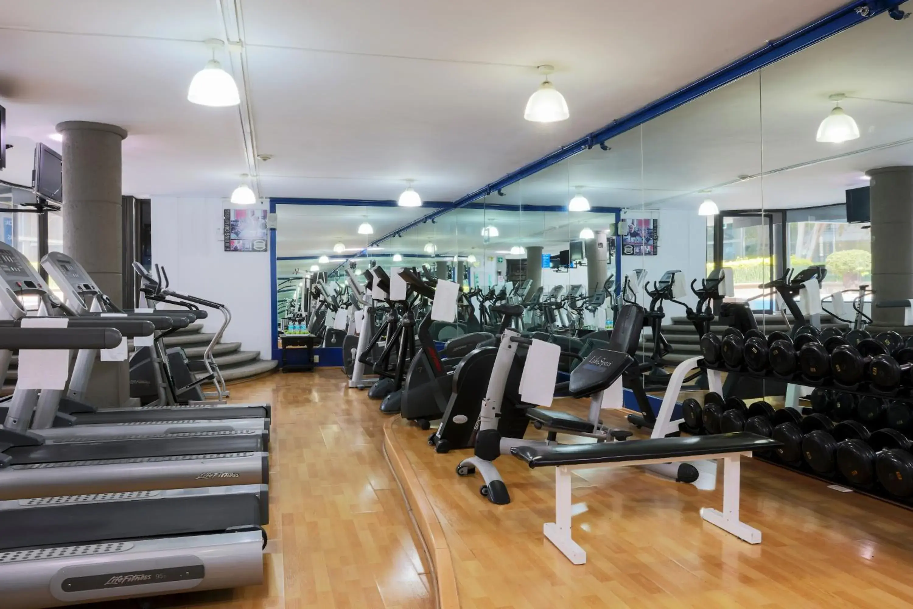 Fitness centre/facilities in Krystal Satelite Maria Barbara Fitness centre/facilities in Krystal Satelite Maria Barbara