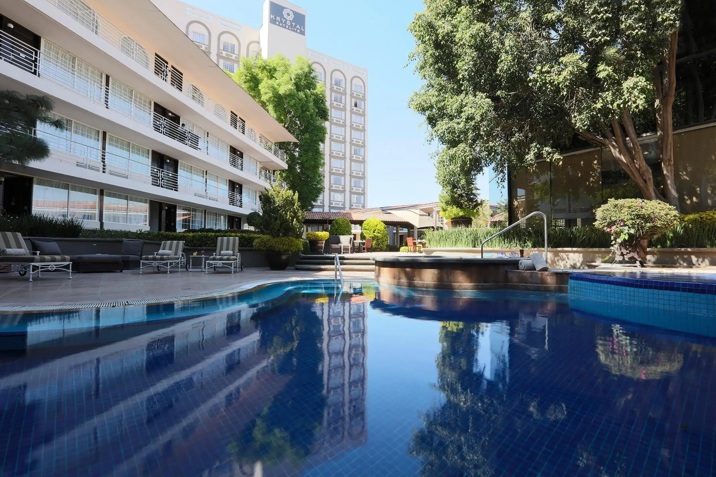 Swimming pool in Krystal Satelite Maria Barbara Swimming pool in Krystal Satelite Maria Barbara