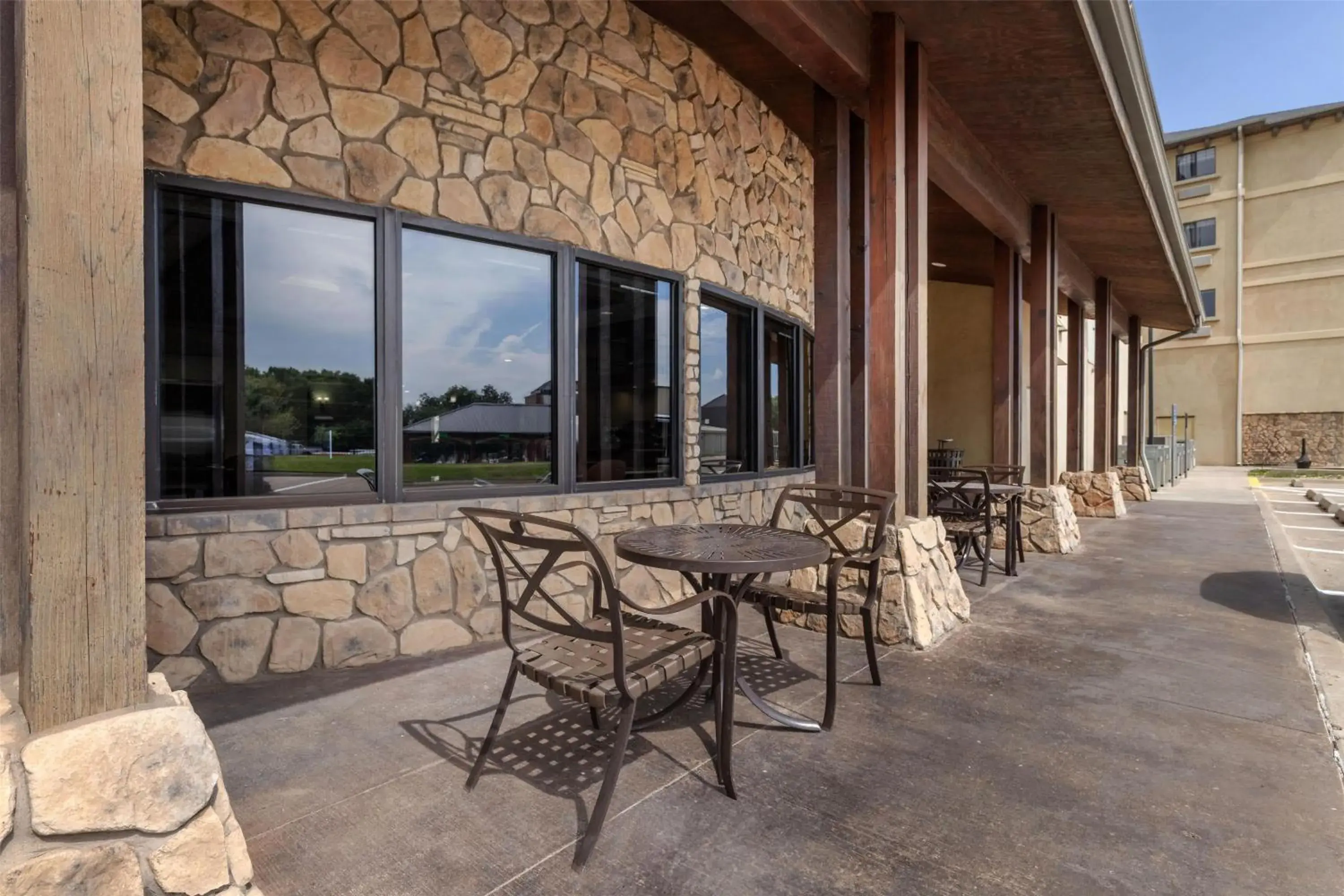 Property building in Best Western PLUS Cimarron Hotel & Suites Property building in Best Western PLUS Cimarron Hotel & Suites