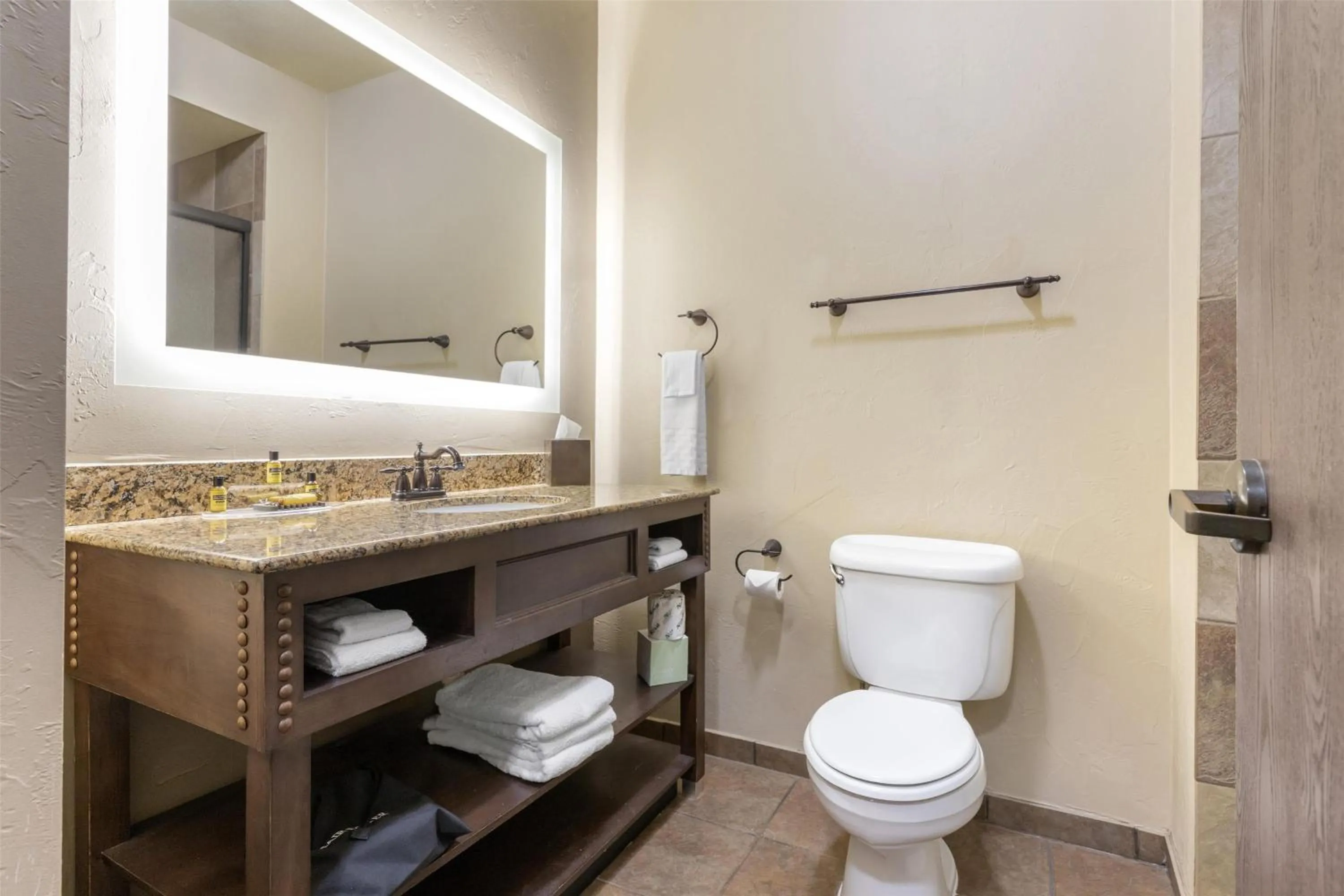 Bathroom in Best Western PLUS Cimarron Hotel & Suites