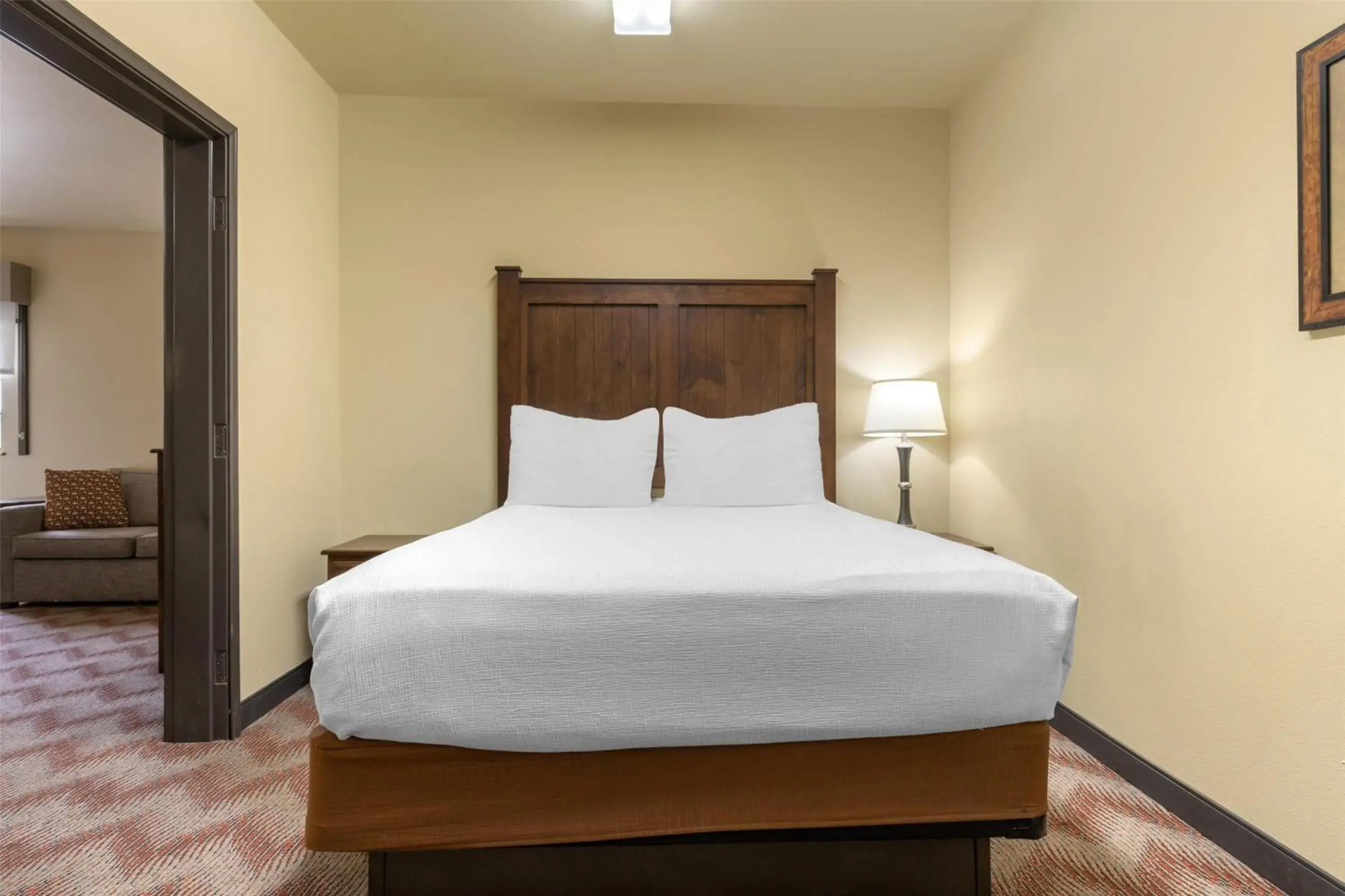 Bedroom, Bed in Best Western PLUS Cimarron Hotel & Suites Bedroom, Bed in Best Western PLUS Cimarron Hotel & Suites