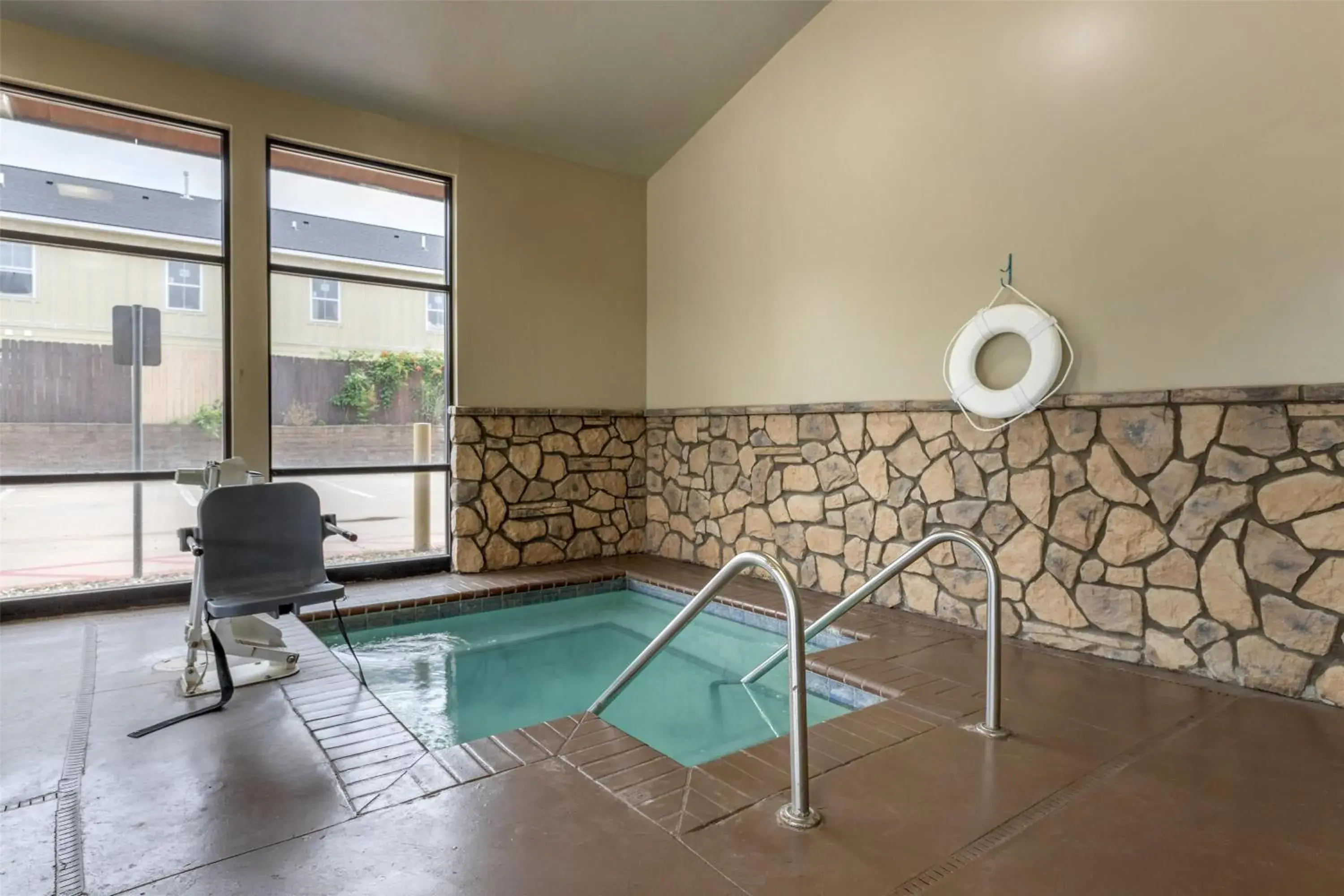 Pool view in Best Western PLUS Cimarron Hotel & Suites Pool view in Best Western PLUS Cimarron Hotel & Suites