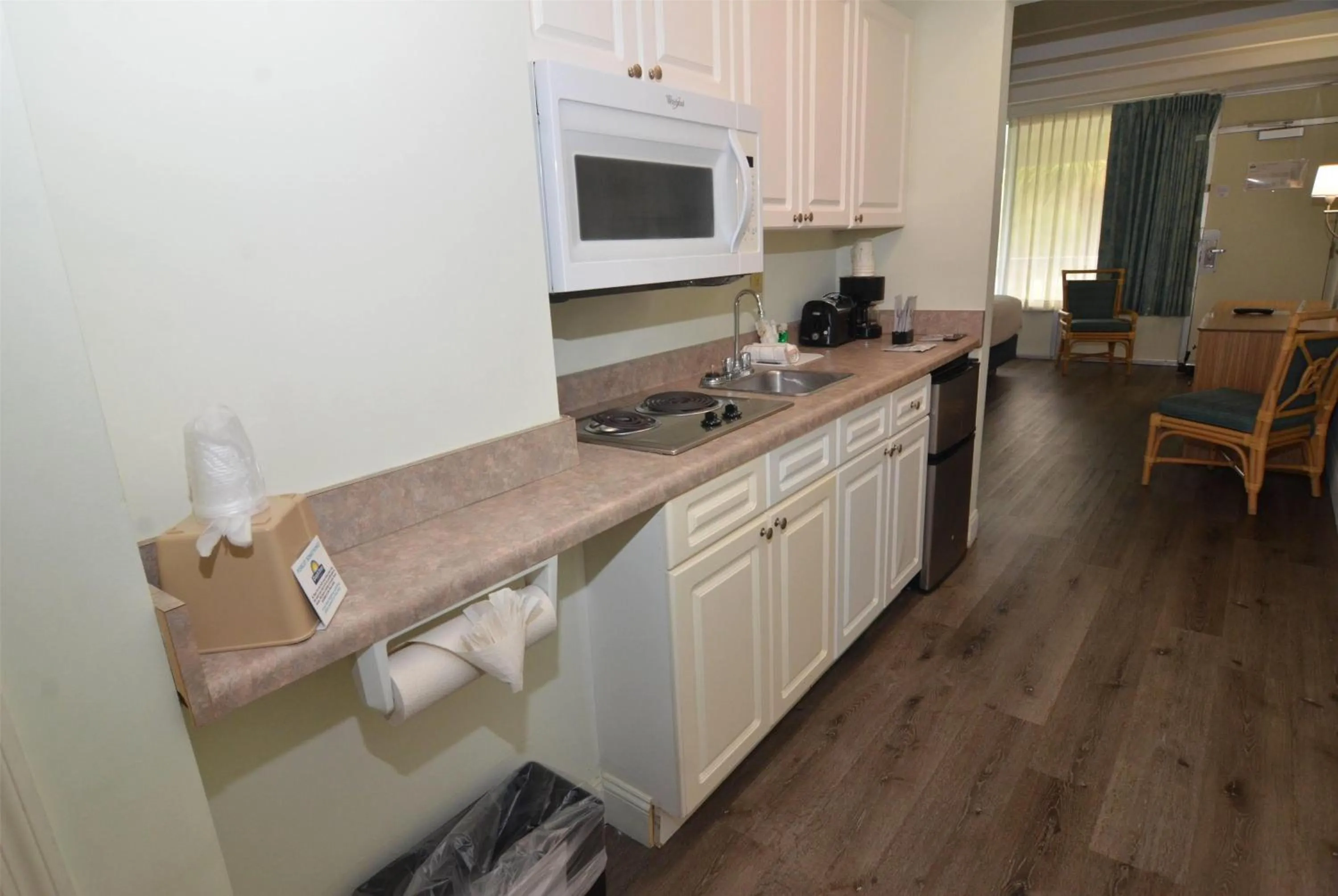 Photo of the whole room in Days Inn & Suites by Wyndham Jekyll Island