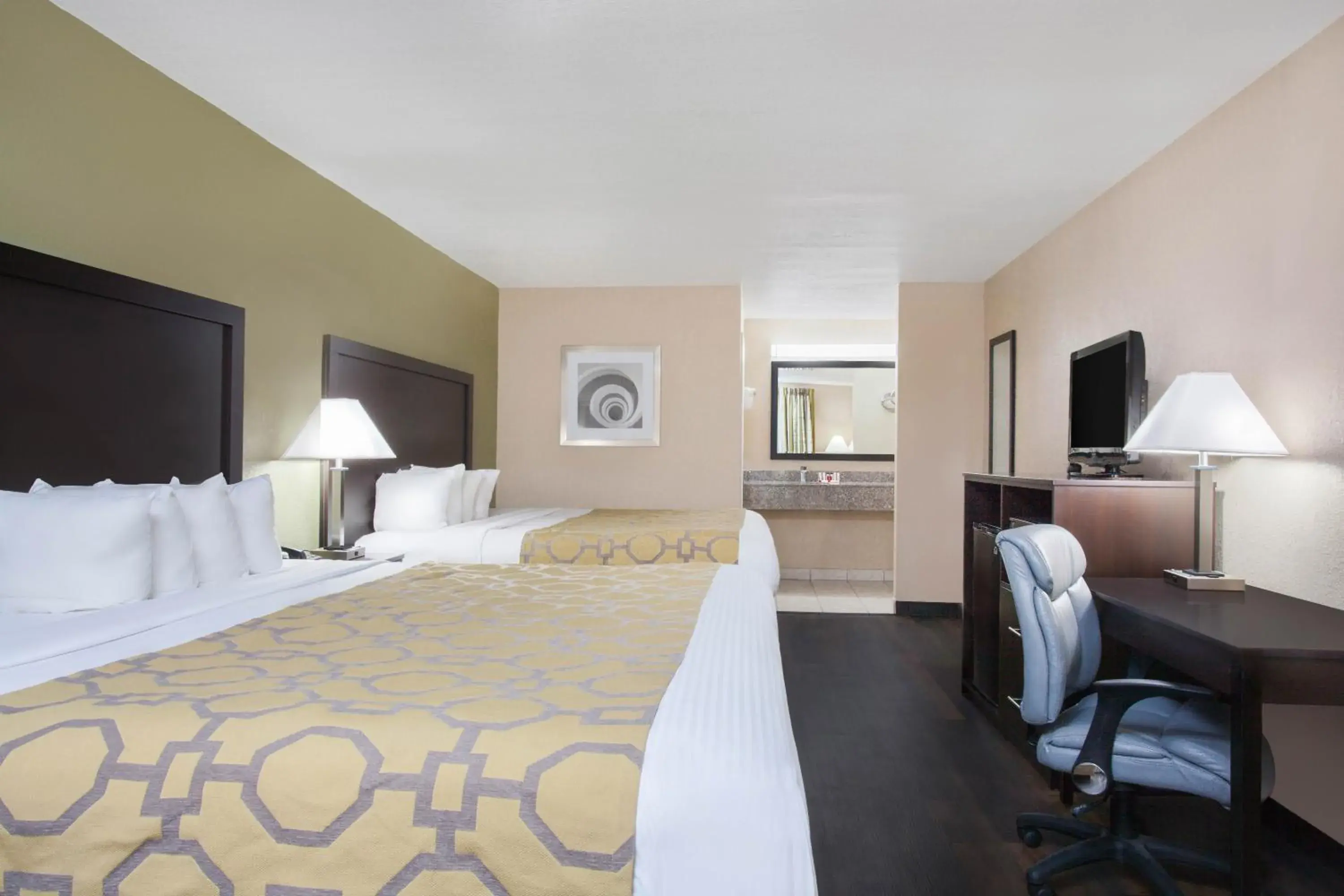 King Room with Two King Beds - Non-Smoking in Baymont by Wyndham Lake City I-75 King Room with Two King Beds - Non-Smoking in Baymont by Wyndham Lake City I-75
