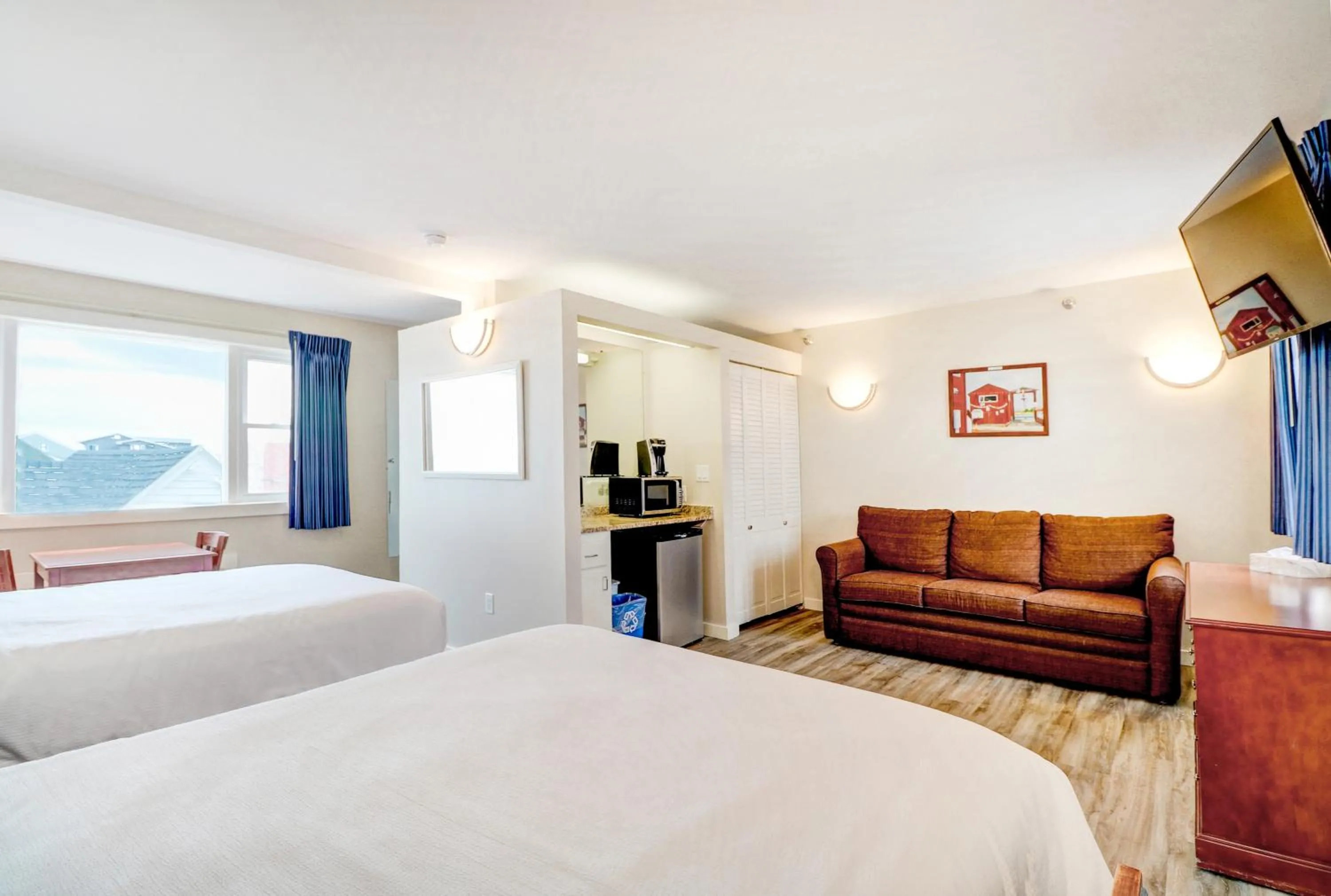 Studio with Pool View in Atlantic Oceanfront Hotel, Wells Beach
