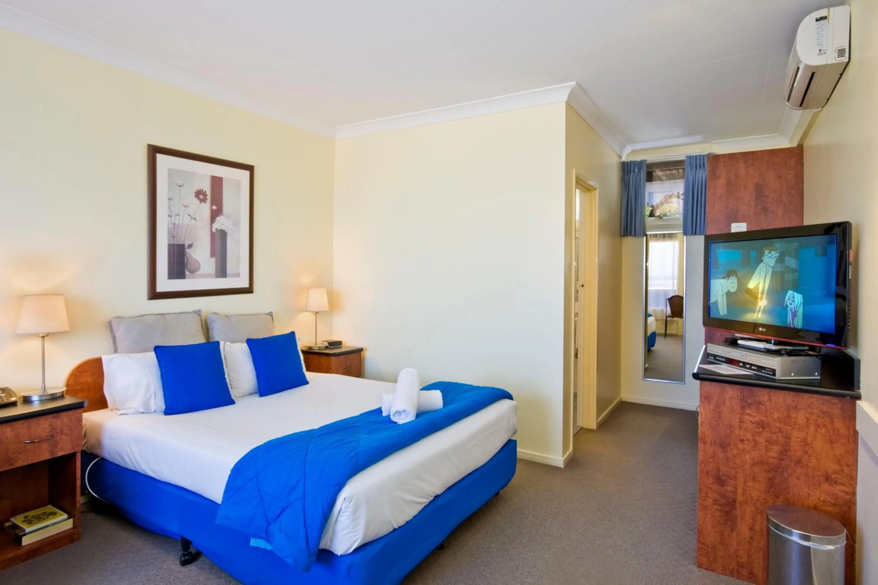 Bed in The Sandridge Motel