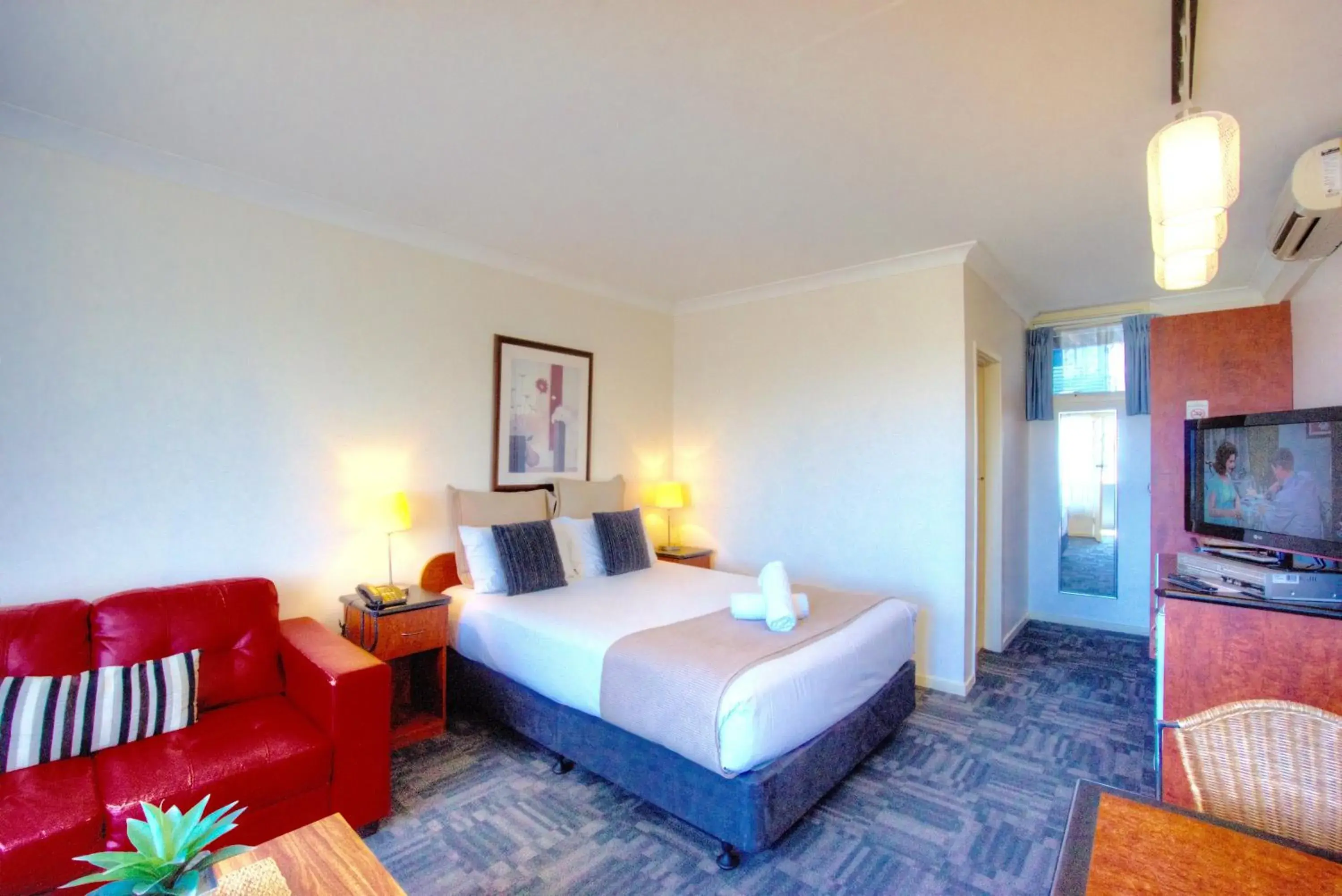 Standard Double Room in The Sandridge Motel Standard Double Room in The Sandridge Motel