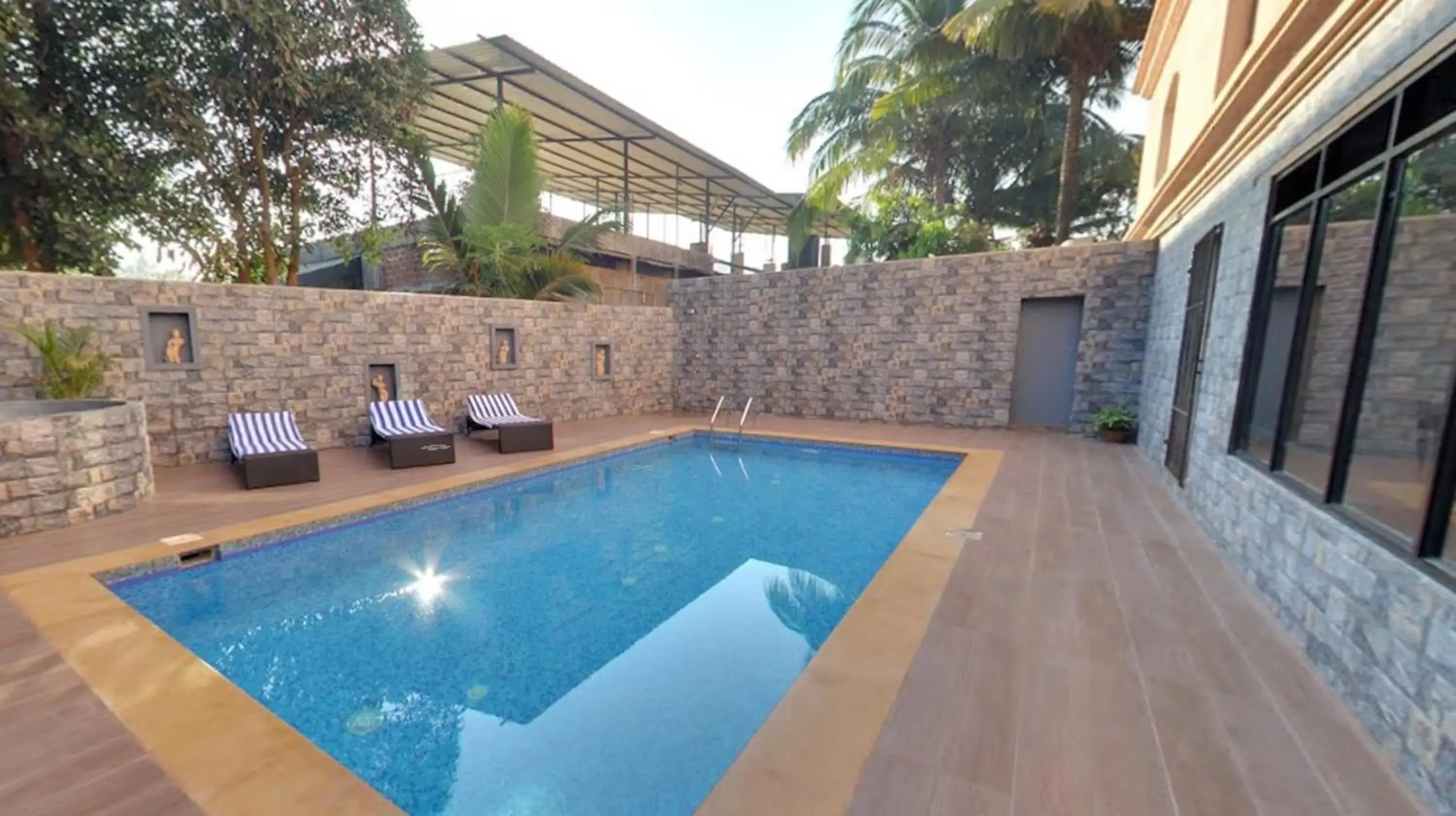 Property building in Calangute Grande Property building in Calangute Grande