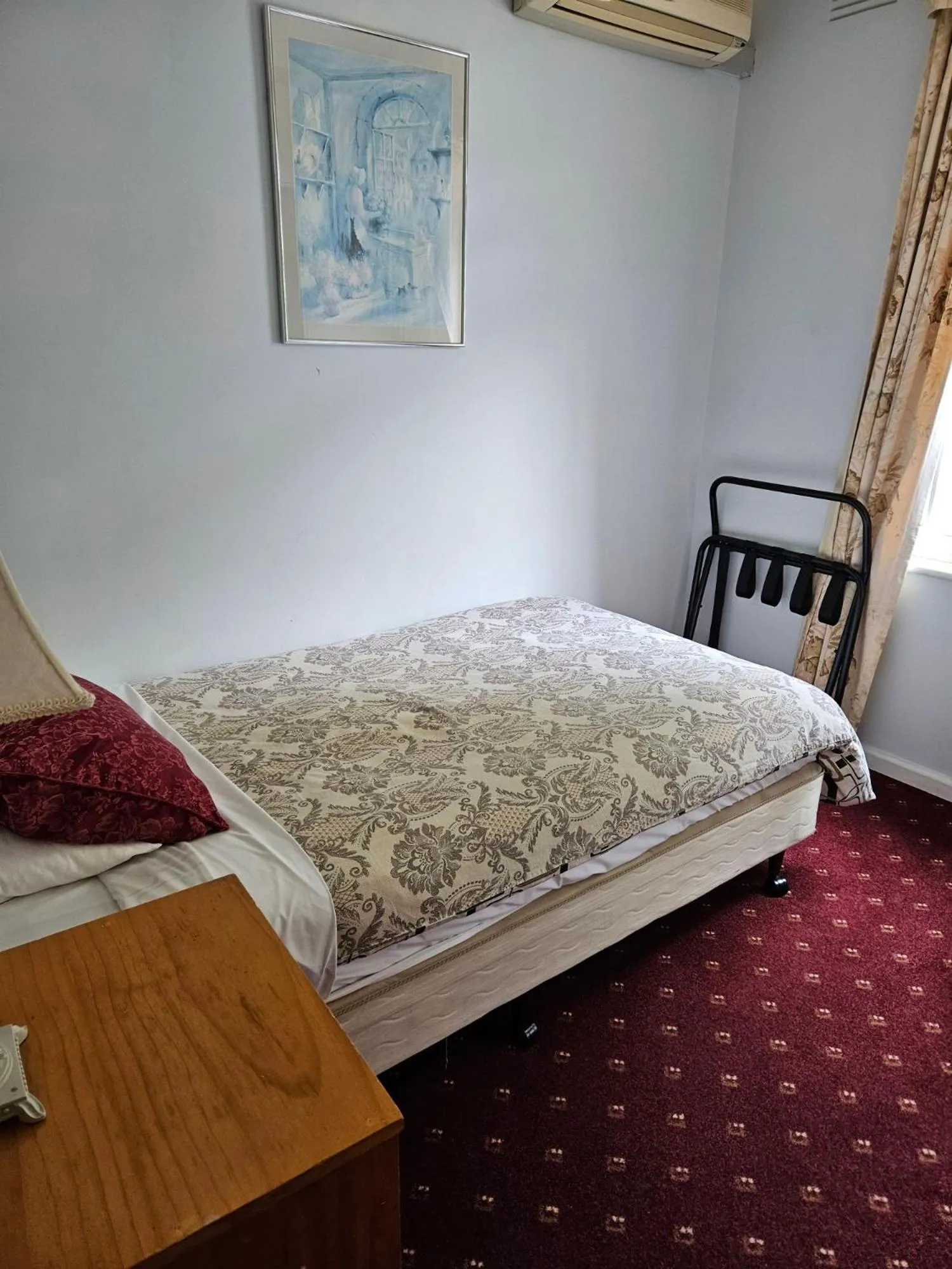 Bed in Georgian Court Inn