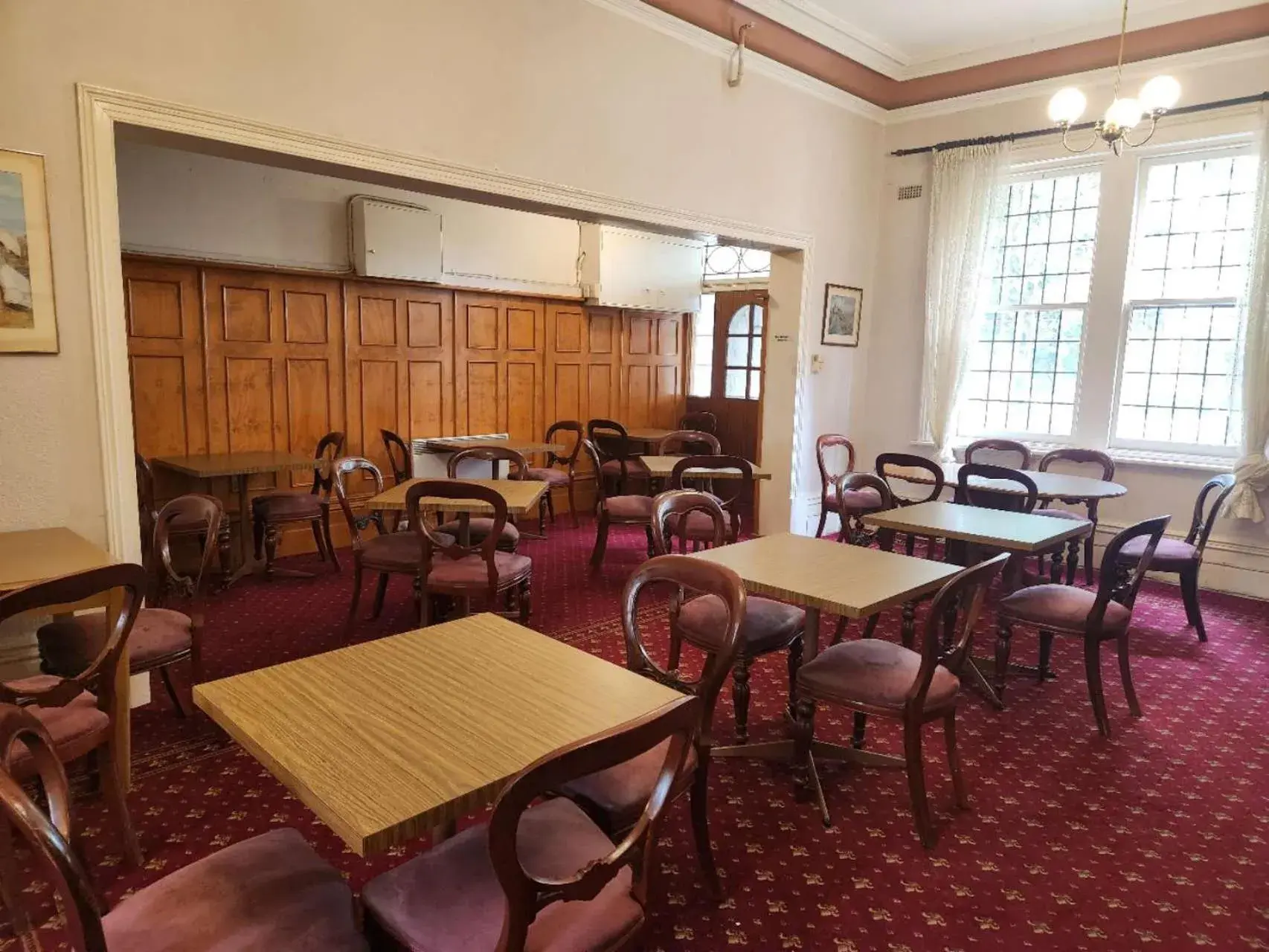 Restaurant/places to eat in Georgian Court Inn Restaurant/places to eat in Georgian Court Inn