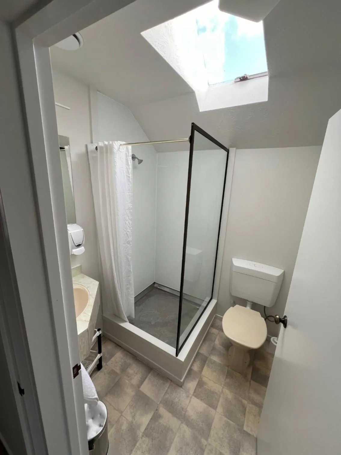 Bathroom in Garden City Motel