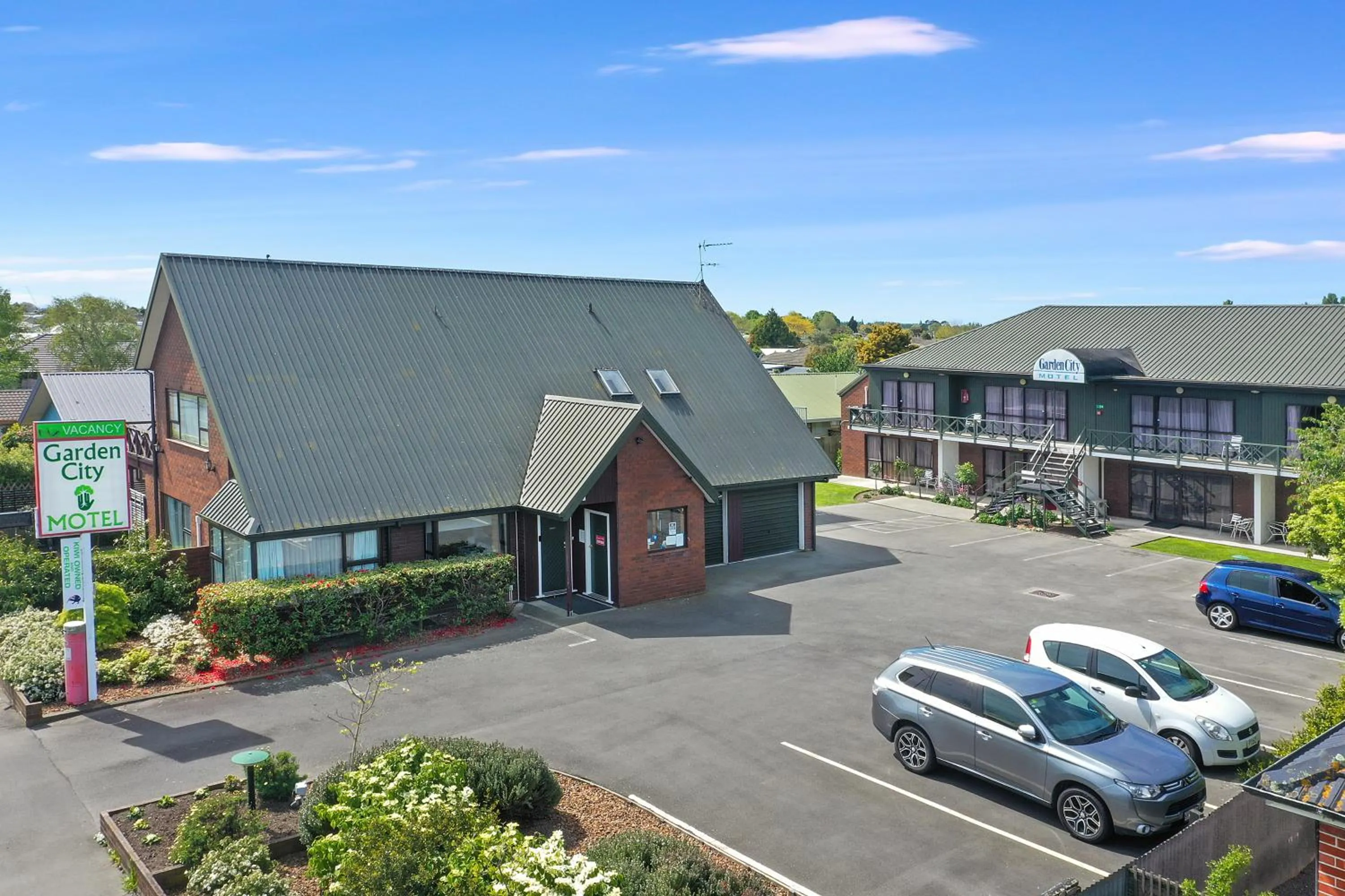 Property building in Garden City Motel
