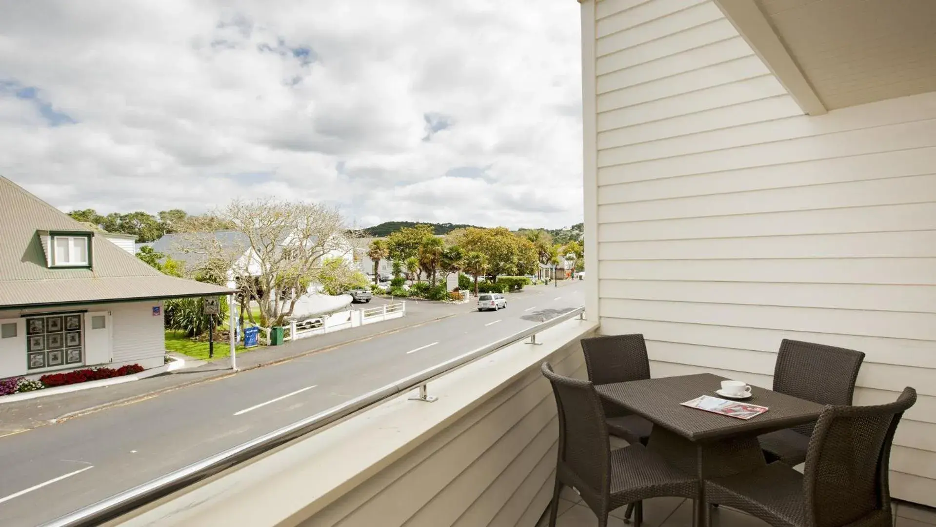 Apartment 12 - Village View Two Bedroom in Hananui Lodge and Apartments Apartment 12 - Village View Two Bedroom in Hananui Lodge and Apartments
