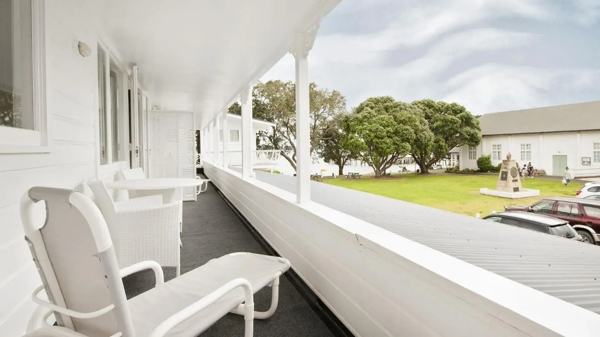 Studio with Balcony 7 in Hananui Lodge and Apartments Studio with Balcony 7 in Hananui Lodge and Apartments