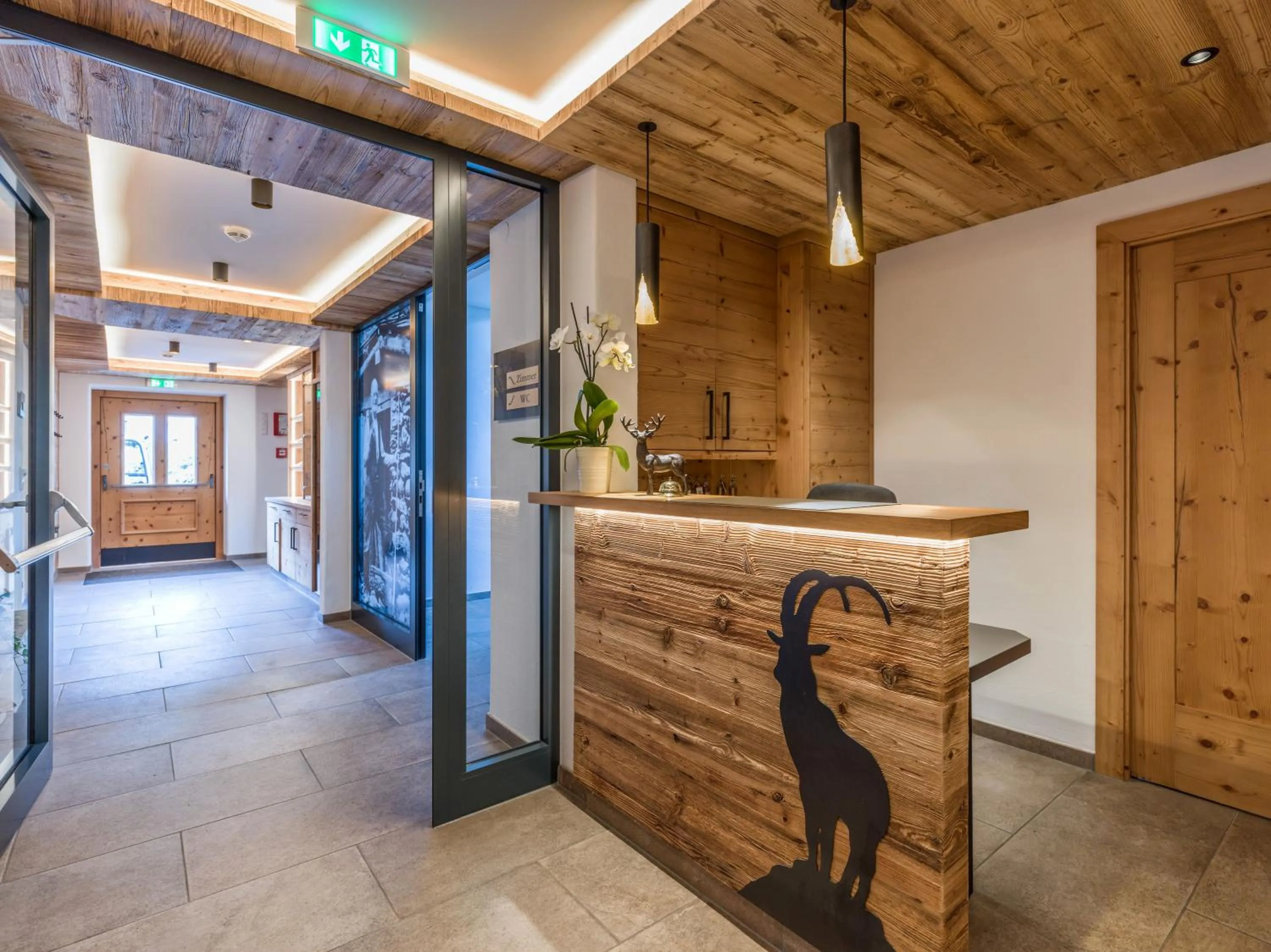 Lobby or reception in Gasthaus Steinberg