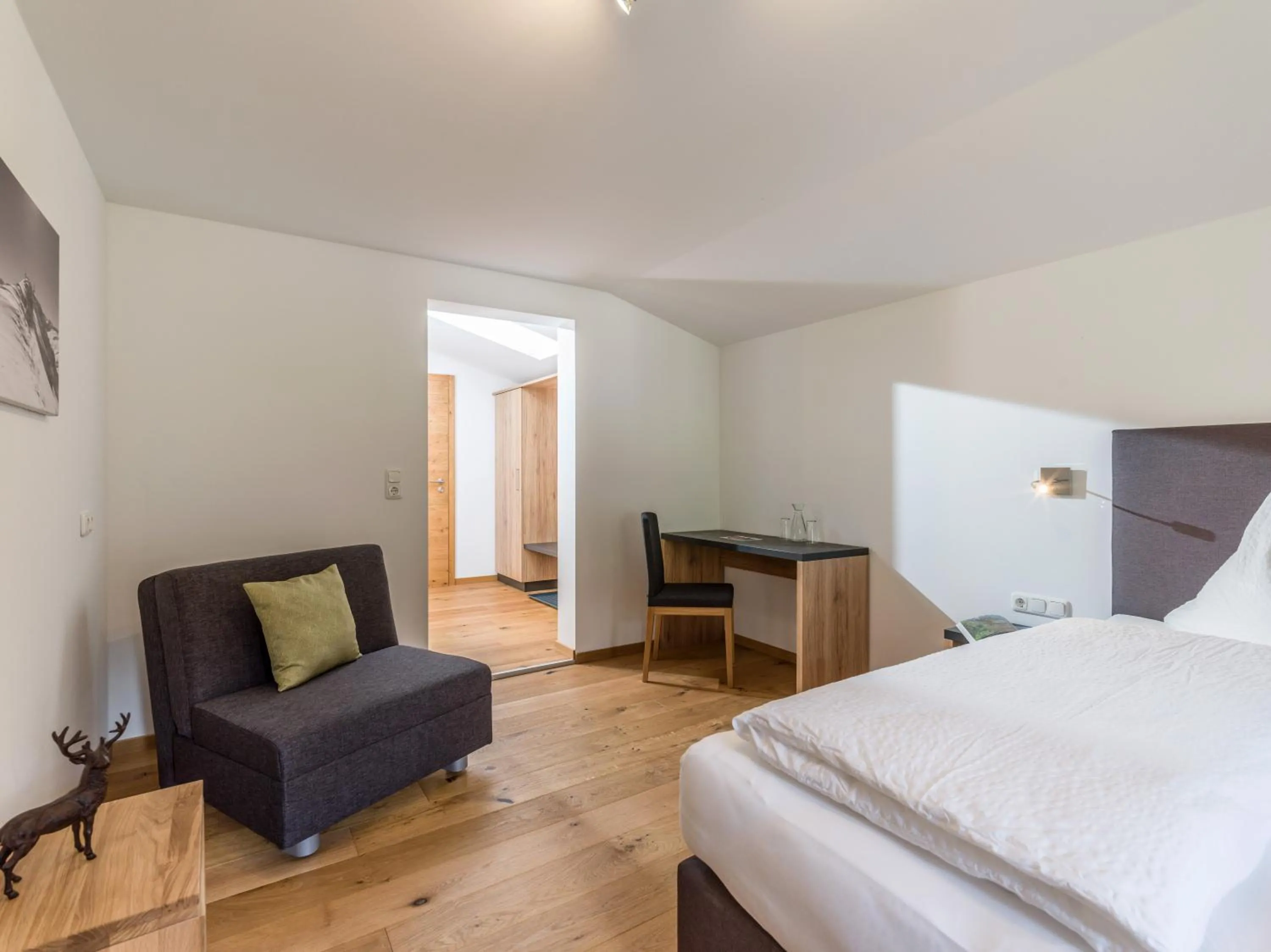 Photo of the whole room, Bed in Gasthaus Steinberg