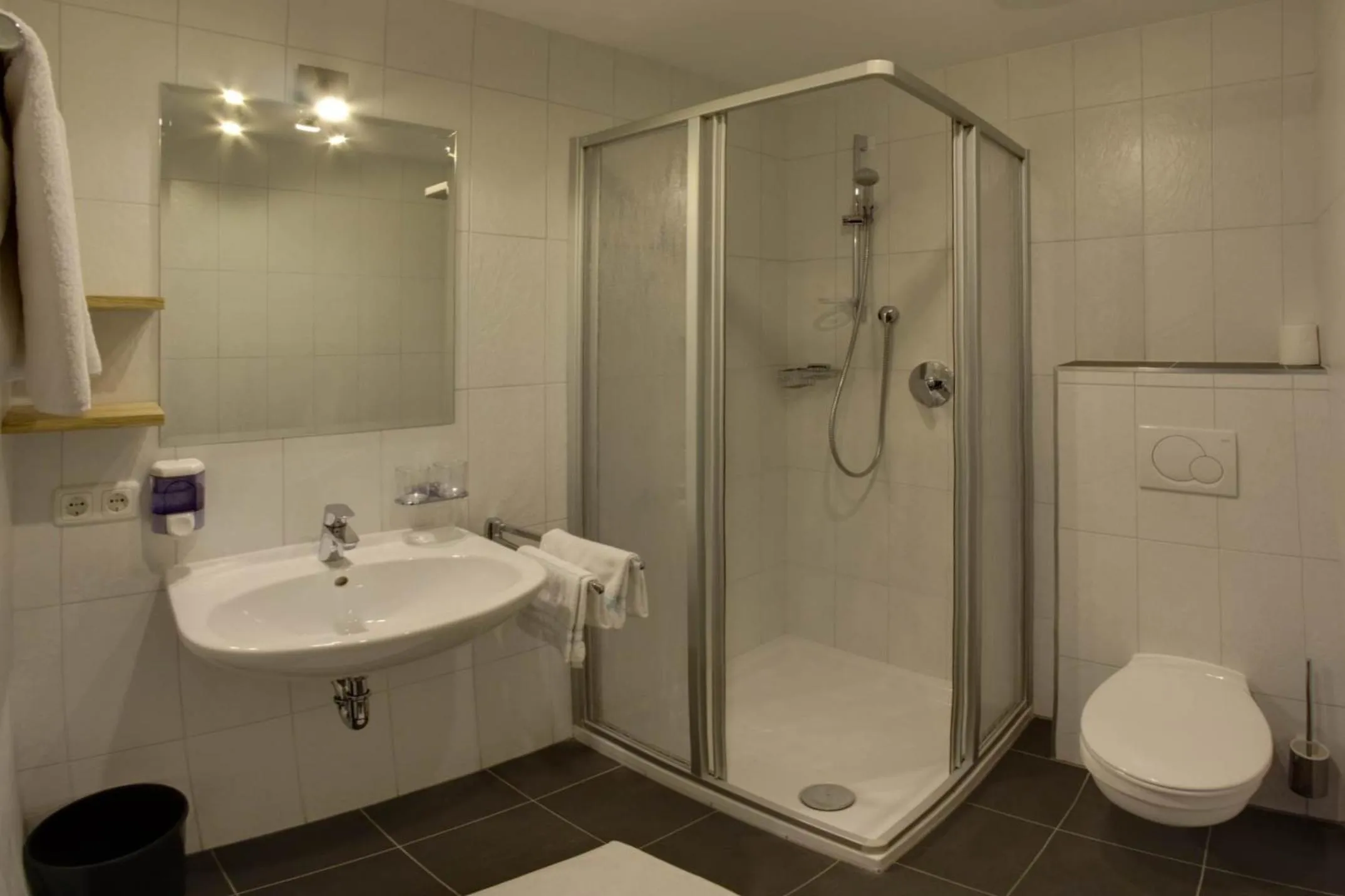 Bathroom in Gasthaus Steinberg