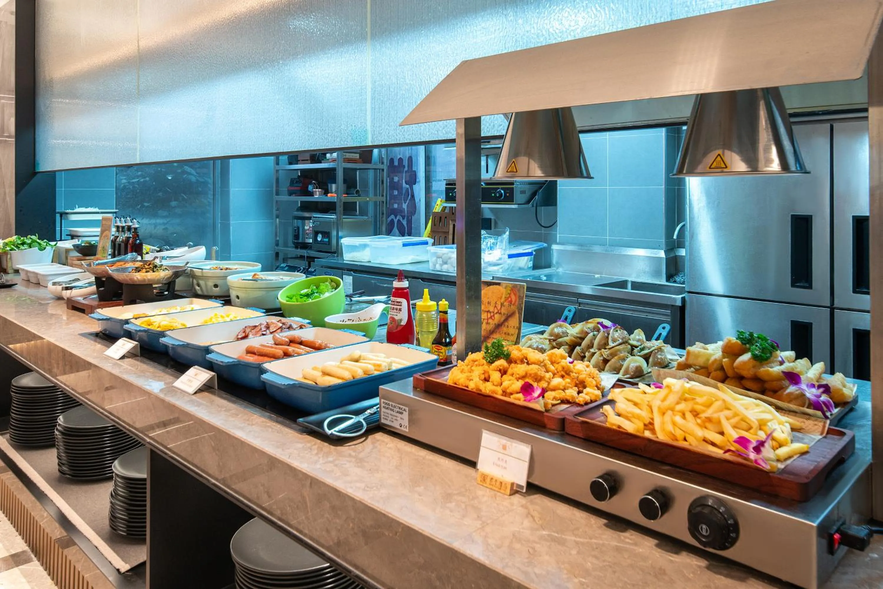 Buffet breakfast in SSAW Boutique Hotel Shanghai Bund