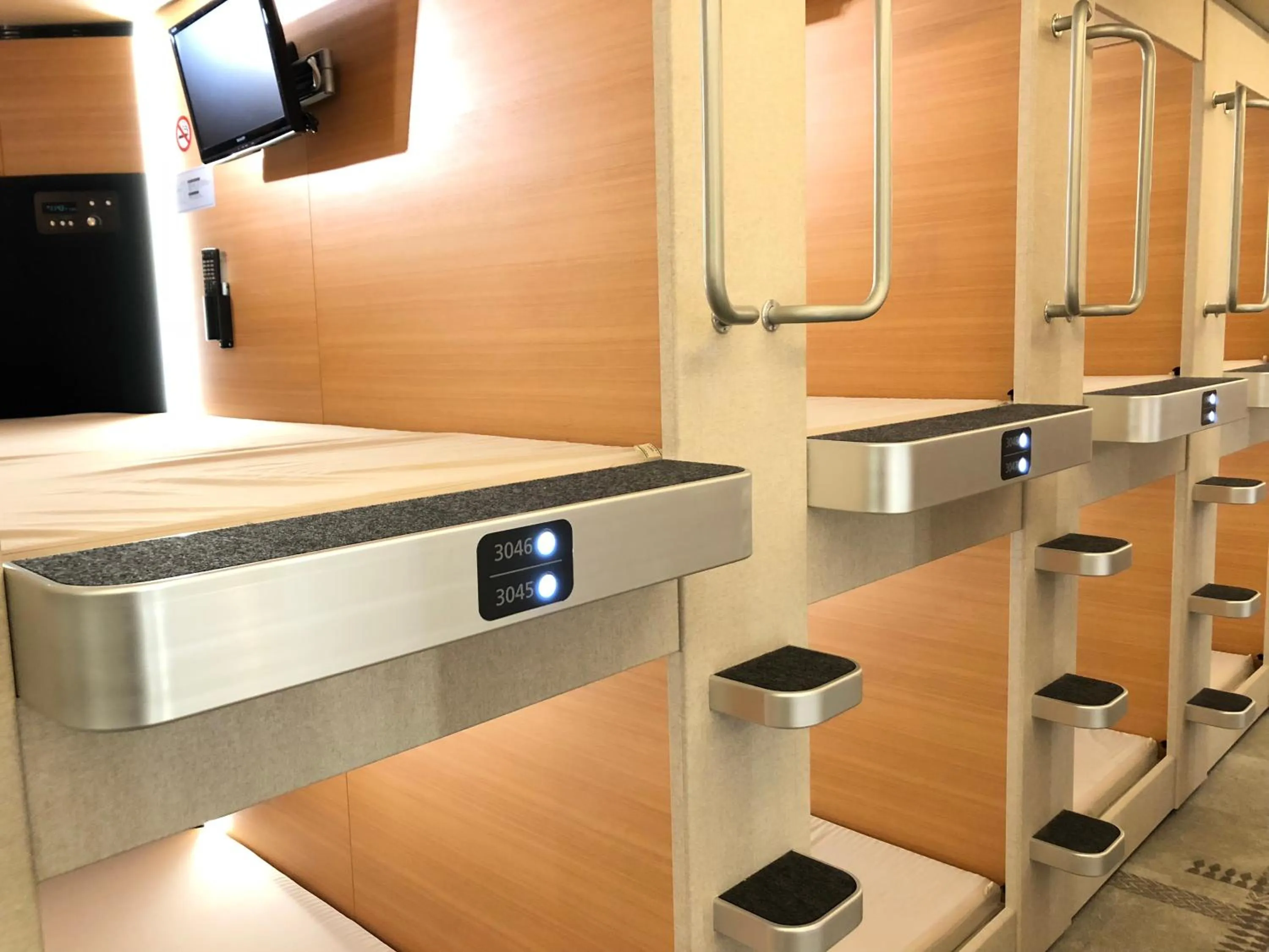 TV and multimedia in Capsule Inn Osaka (Male Only)