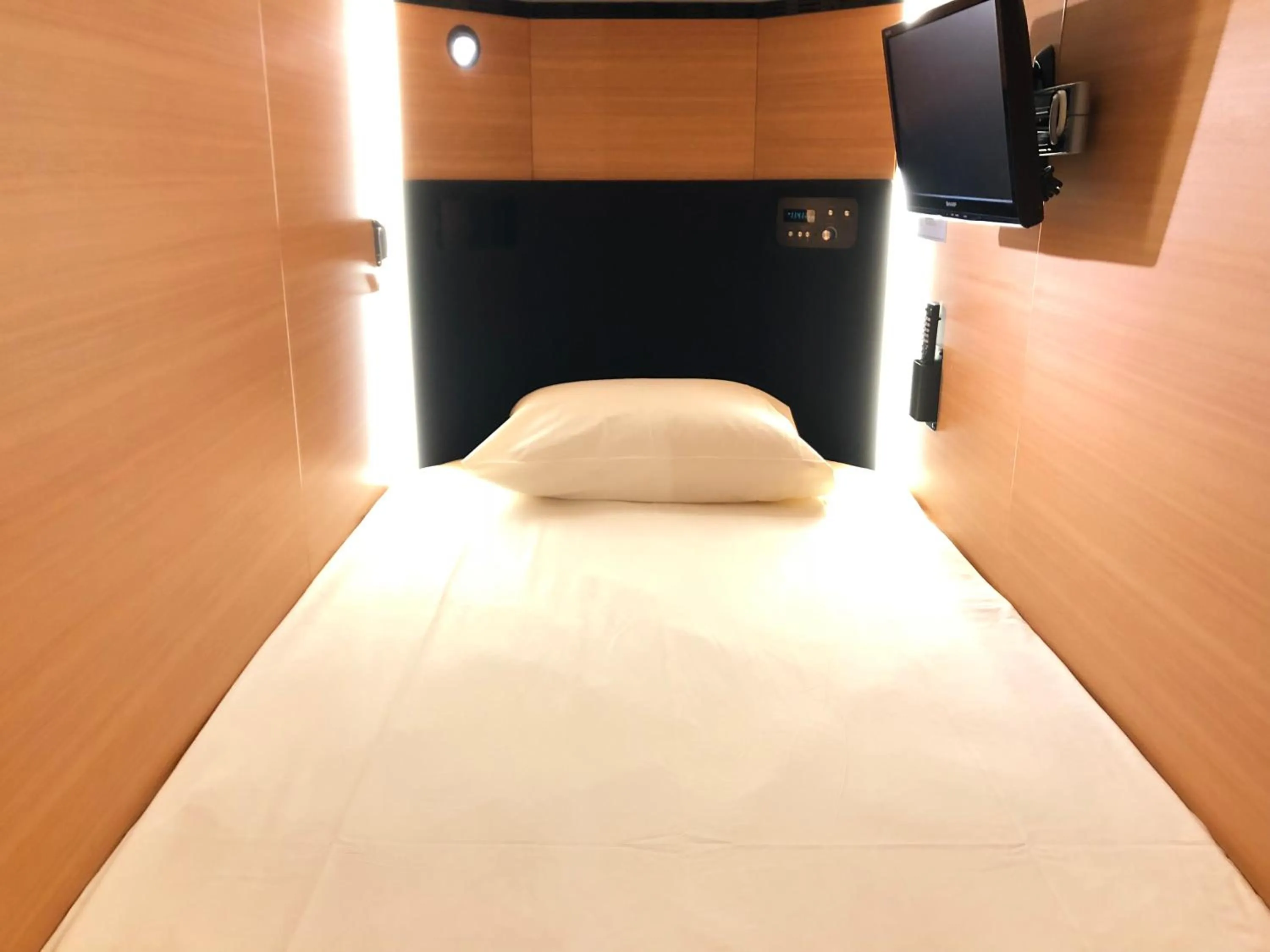 Bedroom, Bed in Capsule Inn Osaka (Male Only)