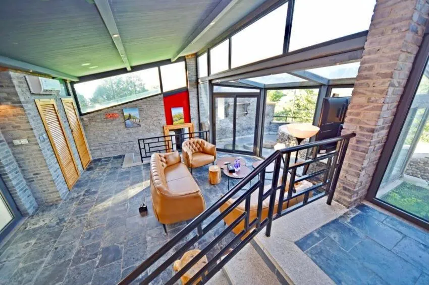 Living room in Home of the Great Wall