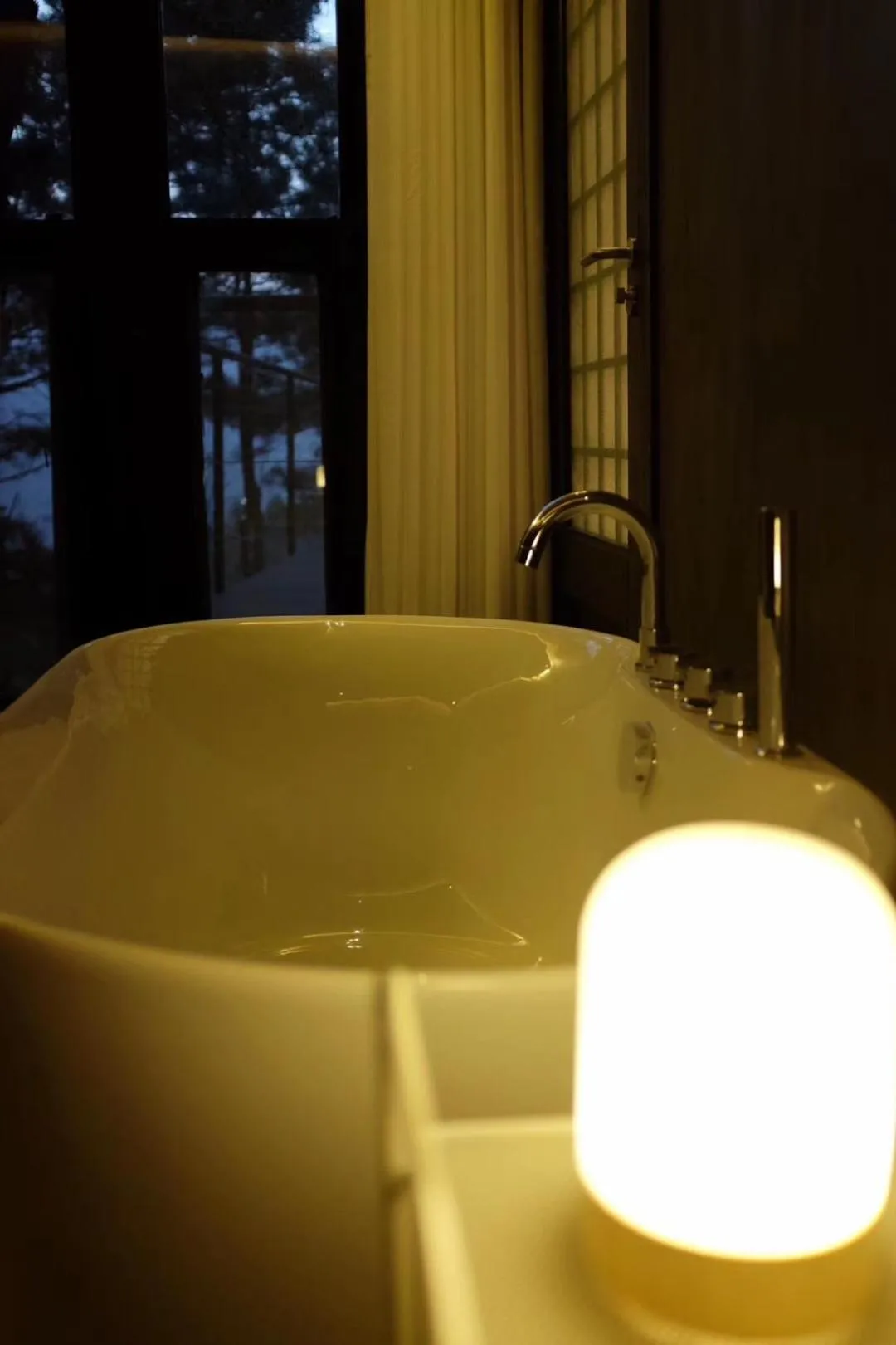 Bathroom in Home of the Great Wall