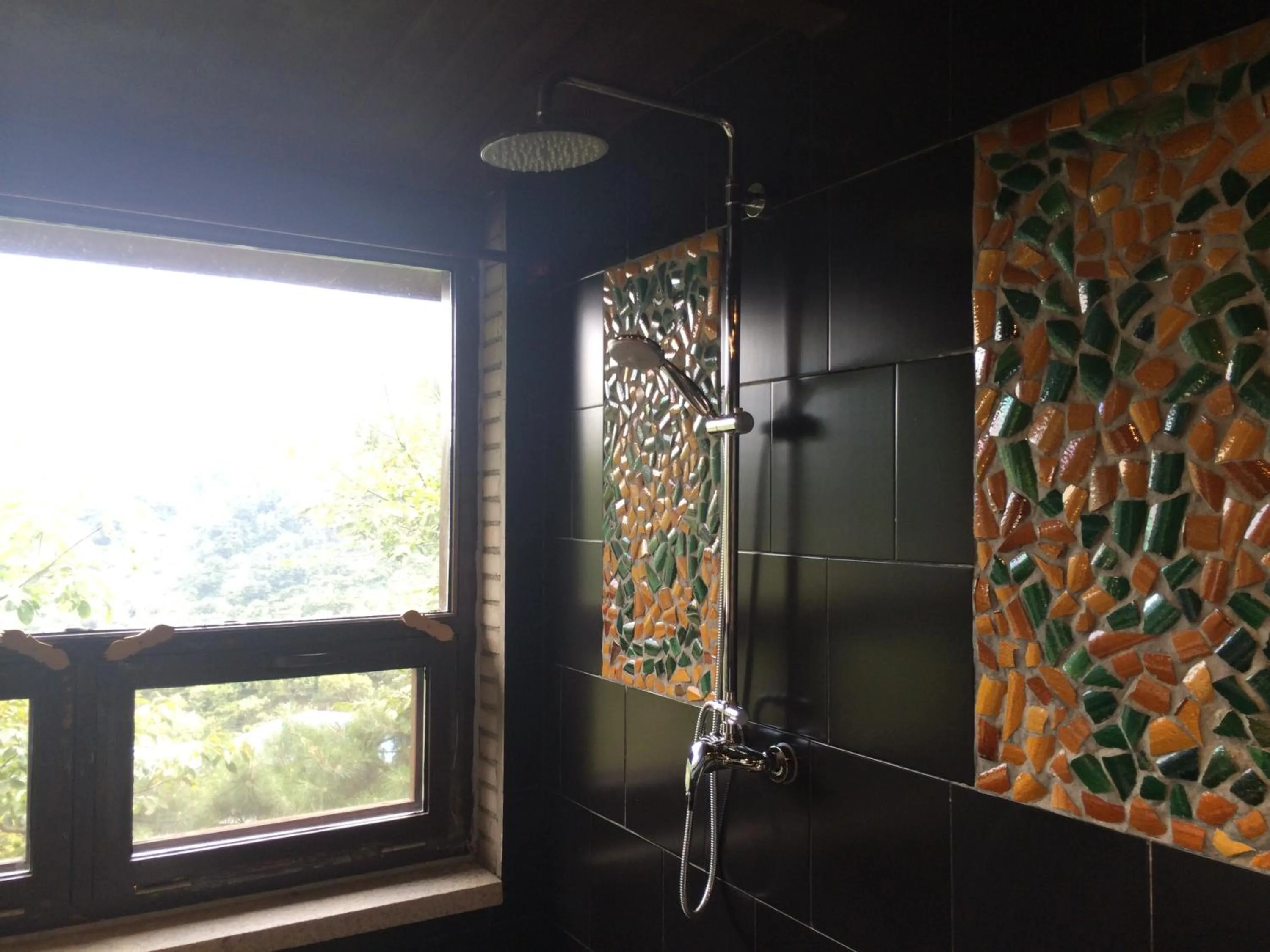 Shower in Home of the Great Wall