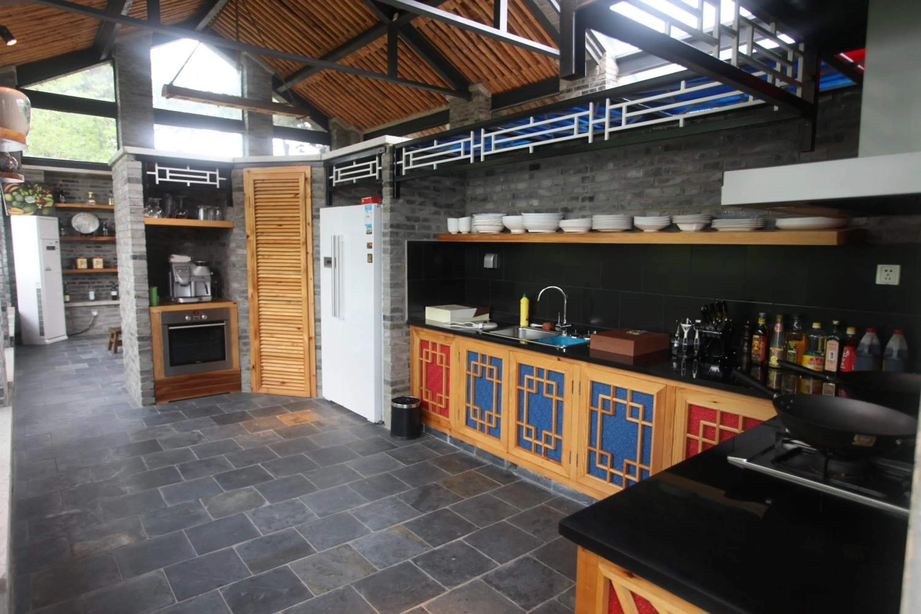 Kitchen or kitchenette in Home of the Great Wall